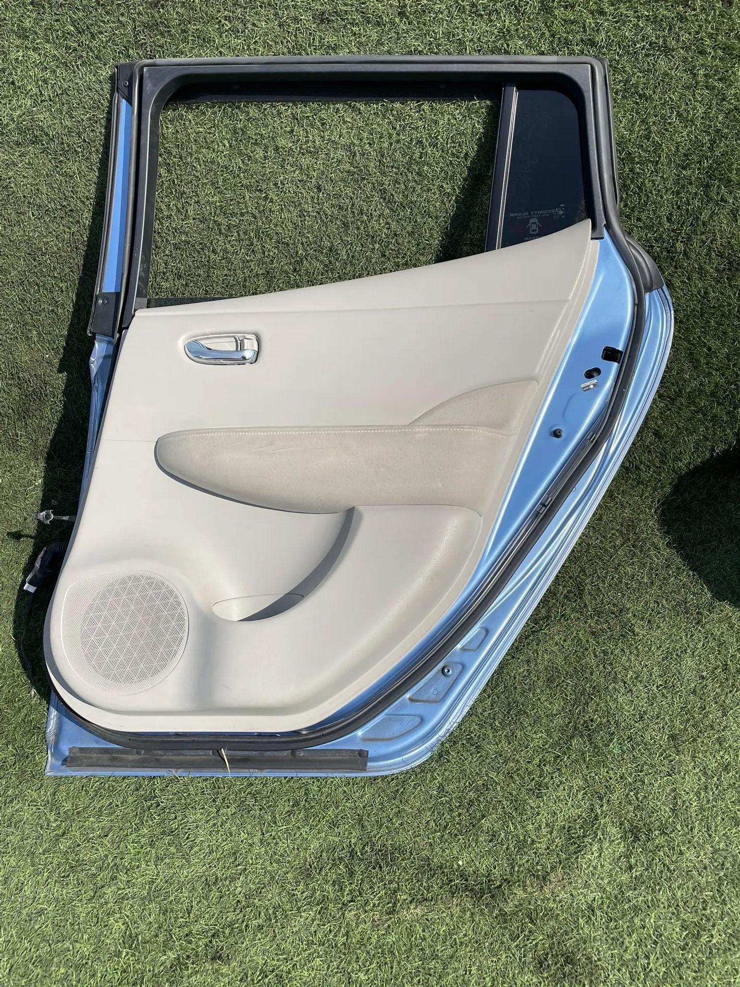 4043 Дверь задняя правая Nissan Leaf AZE0 24kw 2014, 11500 рублей, Невинномысск