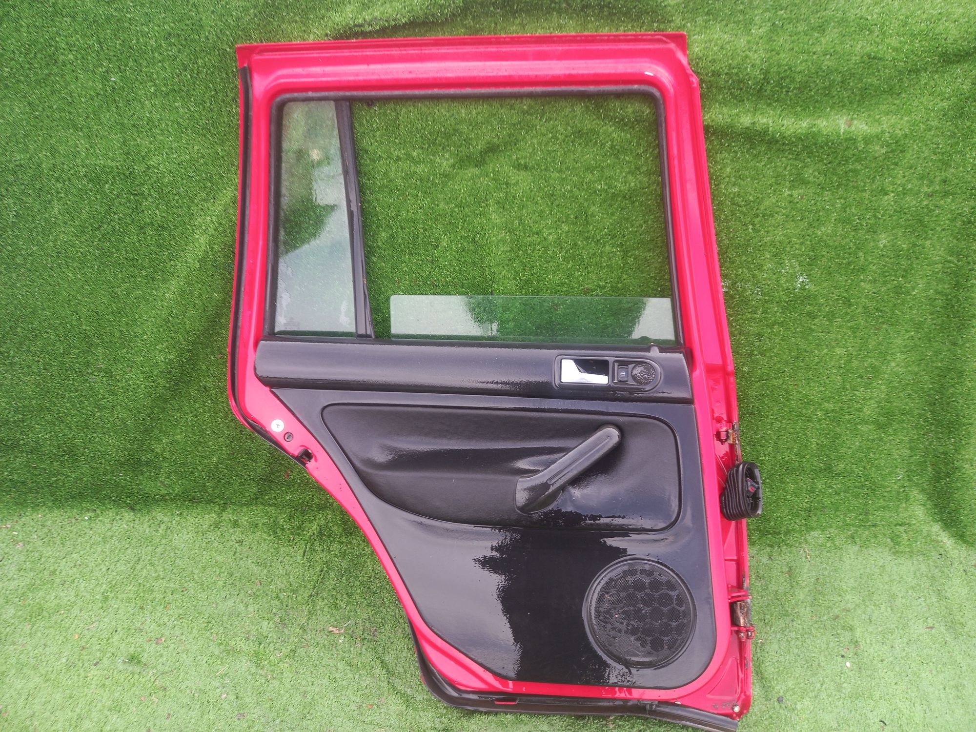 1782 дверь R/L на VOLKSWAGEN GOLF 1J1, 5500 рублей, Невинномысск