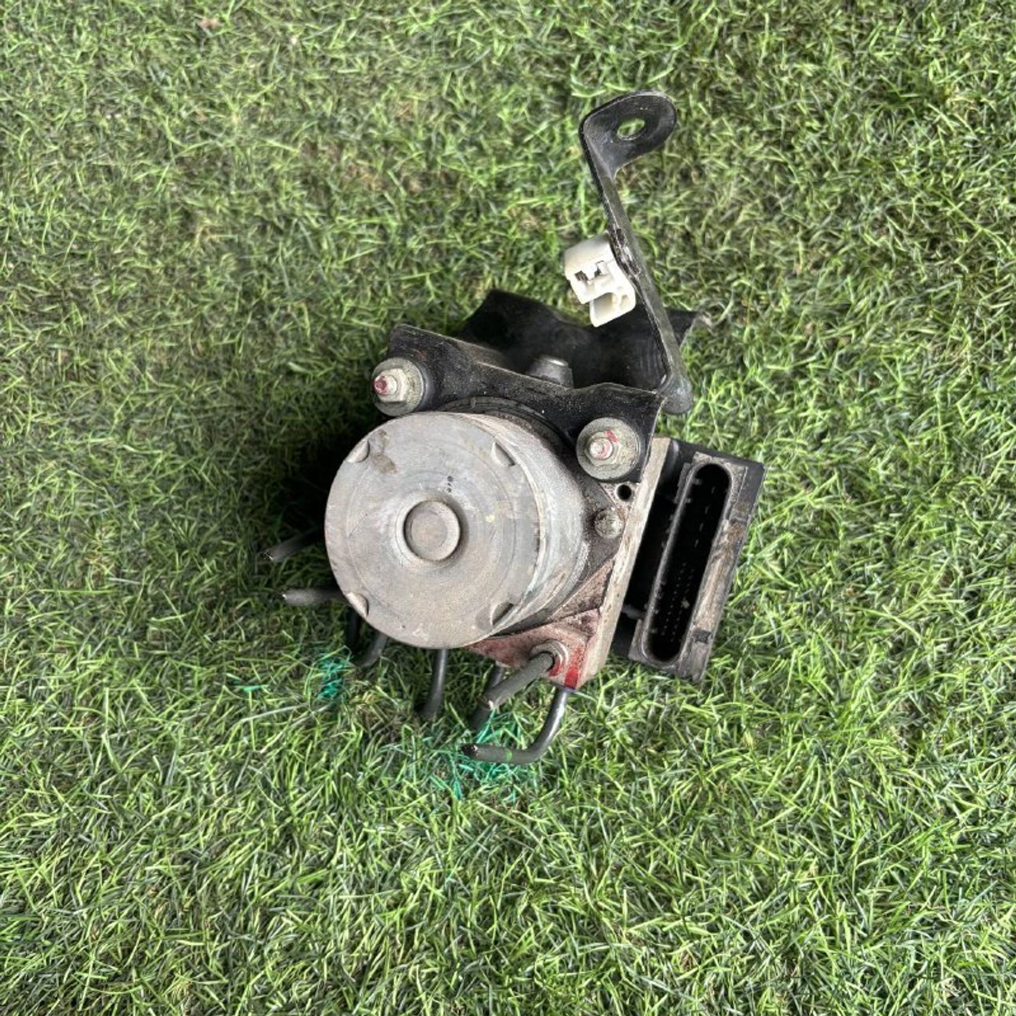 https://ycs.partsauto.market/partsauto-images/thmbs/userImages/772e461030aea93f4dbb6447c0f924d3/part/44b662b9-7e1c-4188-8823-acee537f3697_1773837759584.jpg