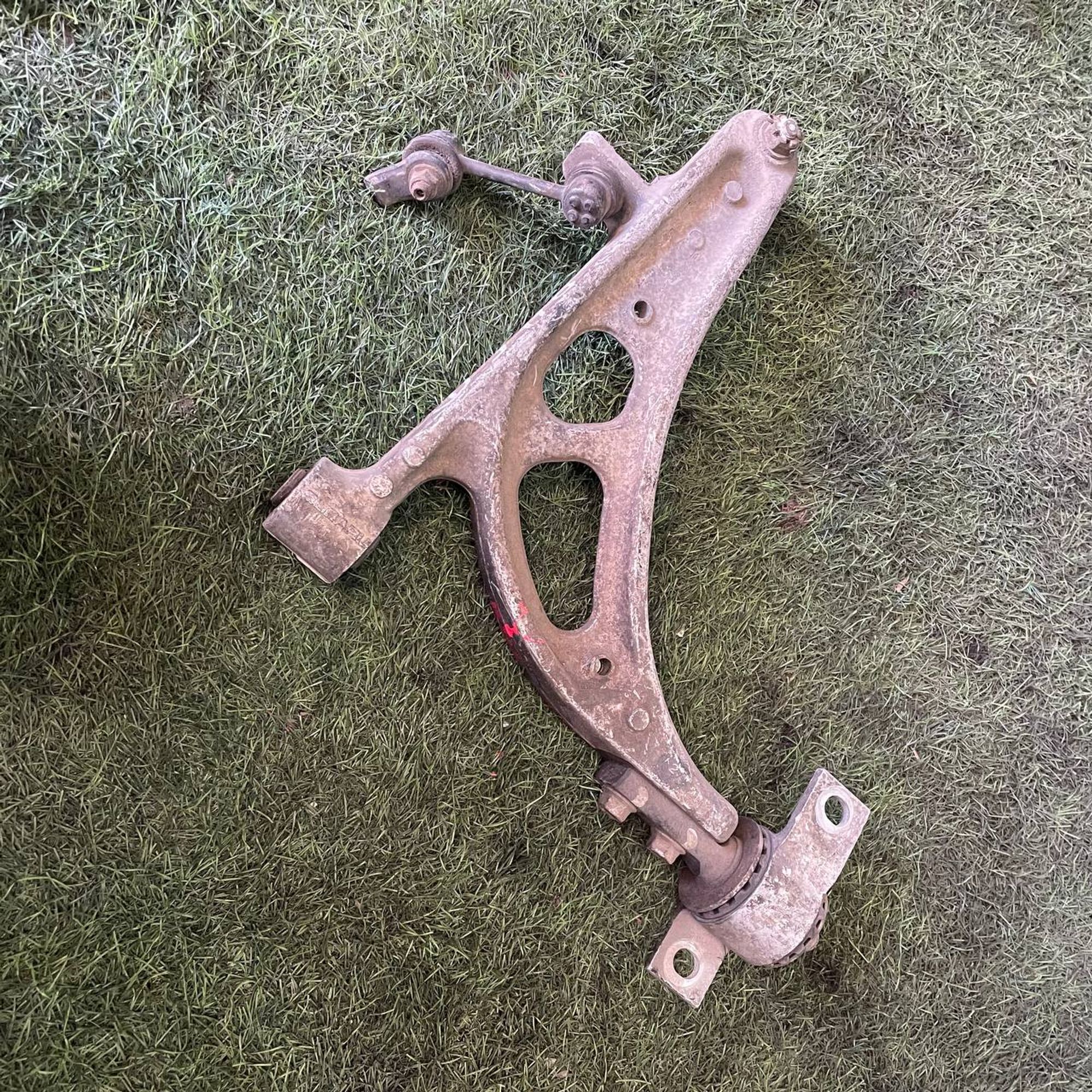 373 Рычаг передний левый нижний SUBARU LEGACY BH5, 4500 рублей, Невинномысск