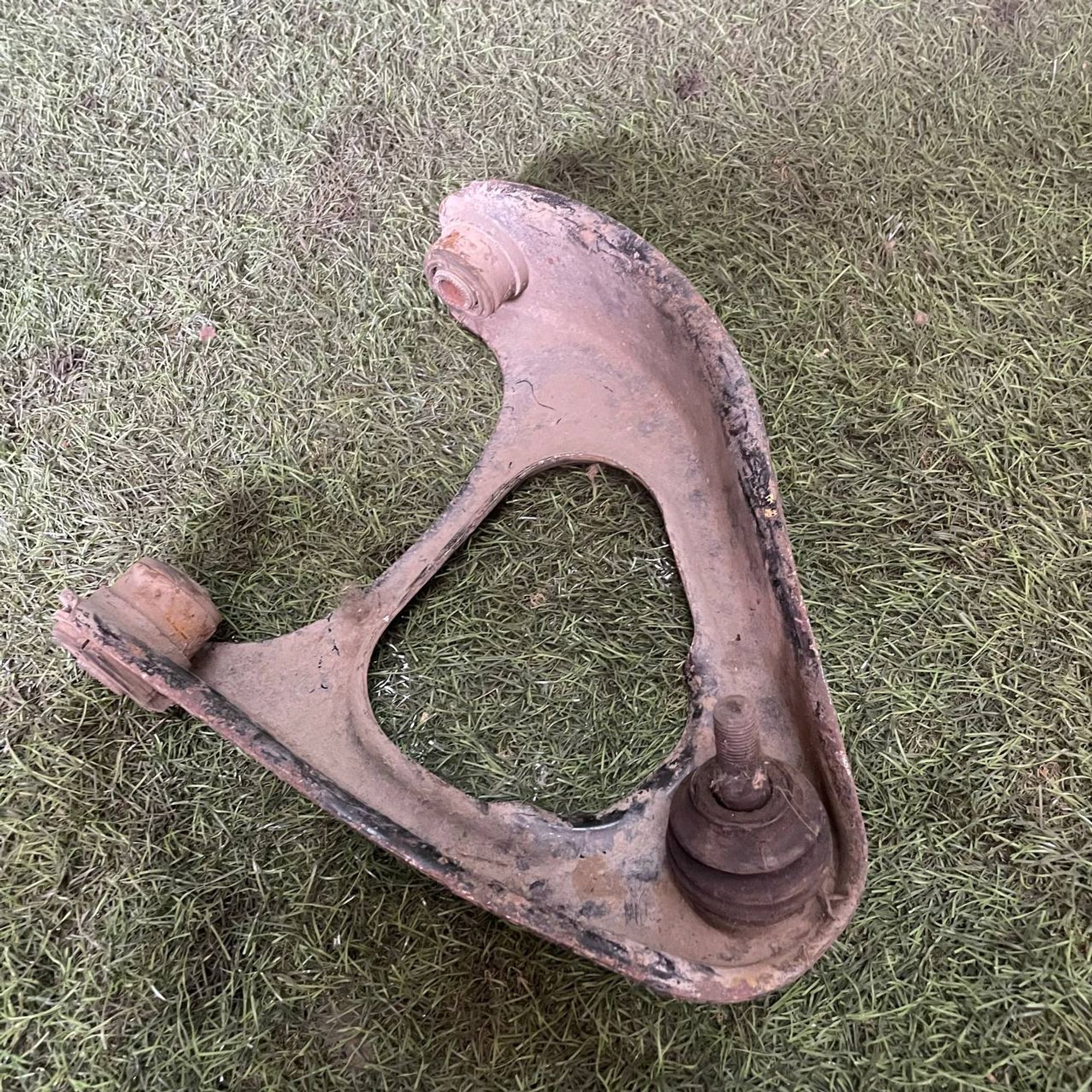 169 Рычаг задний правый верхний TOYOTA MARK II GX80, 3500 рублей, Невинномысск