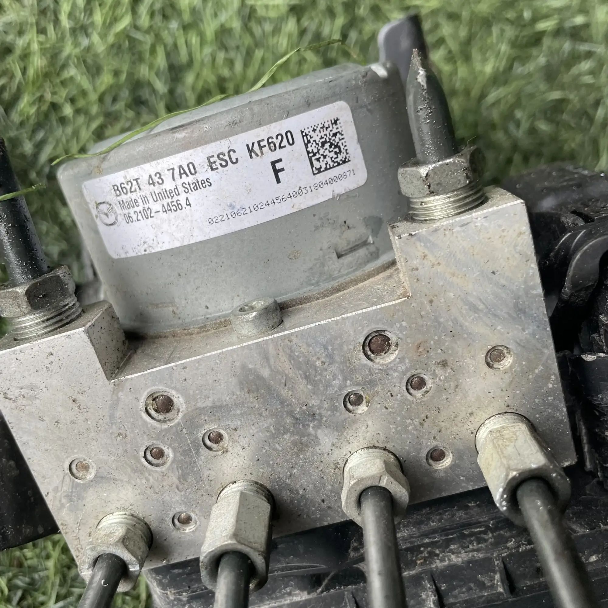 https://ycs.partsauto.market/partsauto-images/thmbs/userImages/772e461030aea93f4dbb6447c0f924d3/part/453ddf70-6d6a-41c6-8e7e-5846eac79e46_1776927221487.jpg