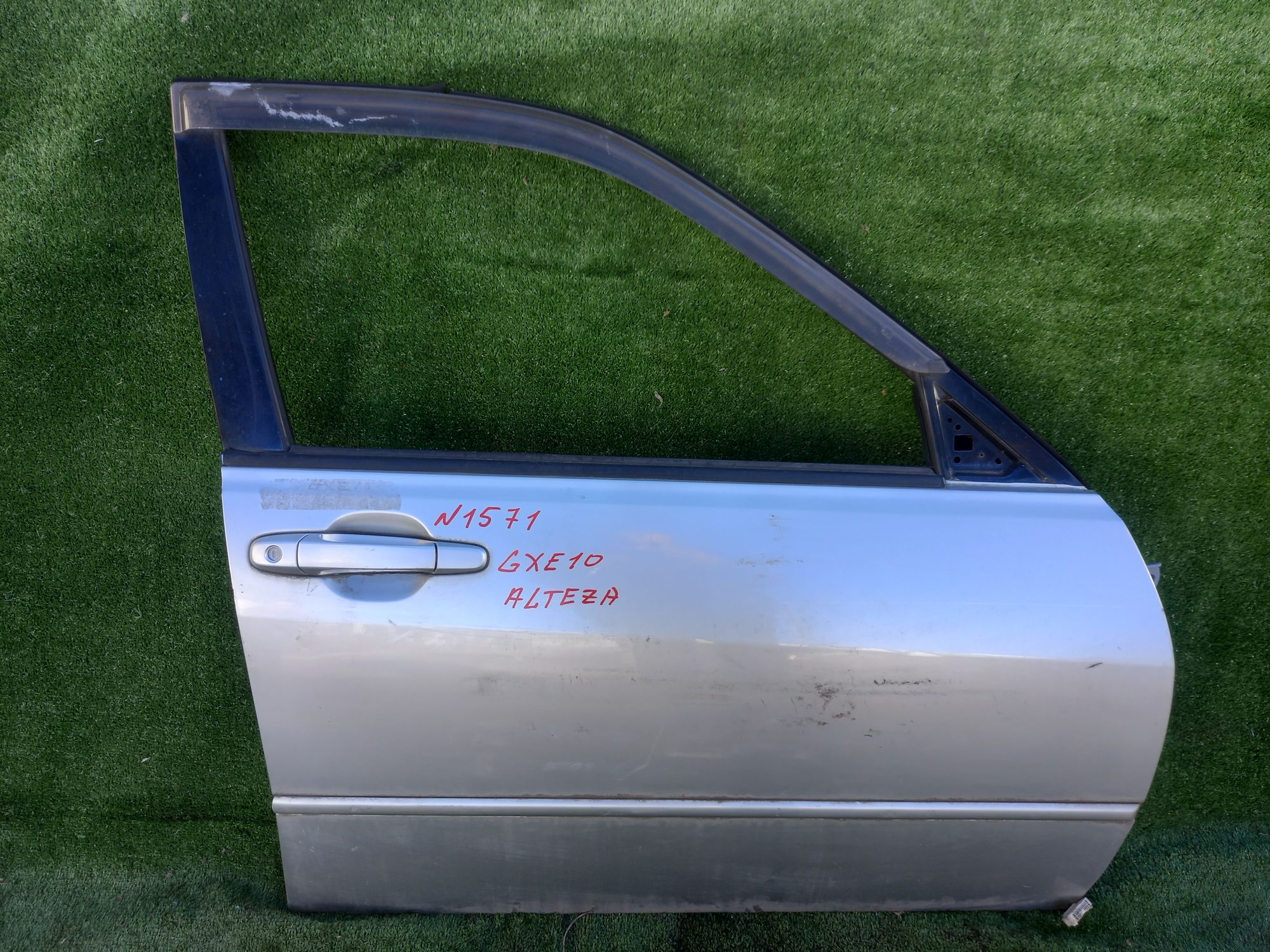 1571 дверь на TOYOTA ALTEZZA GXE10, 9500 рублей, Невинномысск