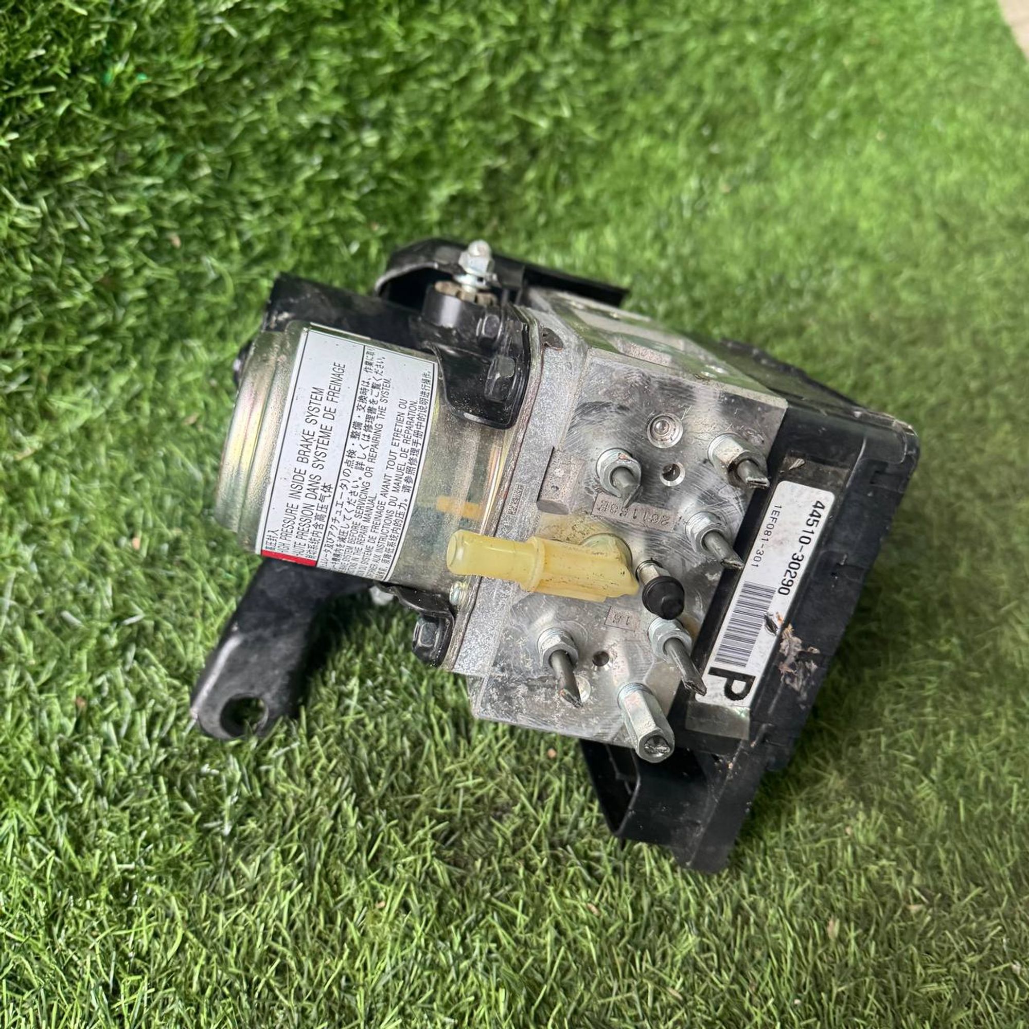 https://ycs.partsauto.market/partsauto-images/thmbs/userImages/772e461030aea93f4dbb6447c0f924d3/part/45c0fdbf-5be7-4074-b101-a907cf98fb61_1737445609995.jpg