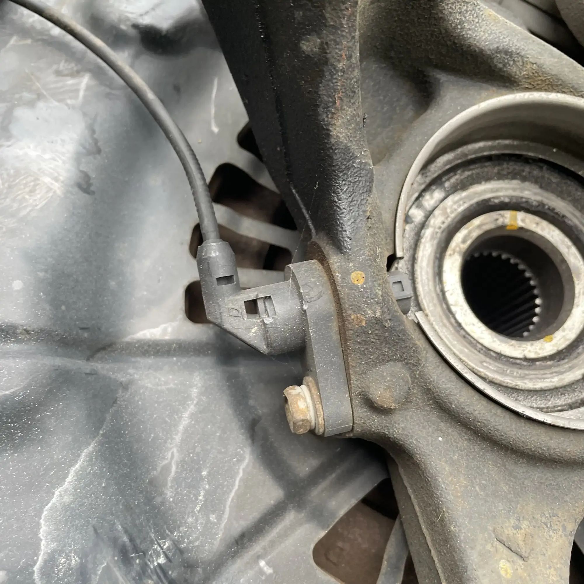 https://ycs.partsauto.market/partsauto-images/thmbs/userImages/772e461030aea93f4dbb6447c0f924d3/part/4693a36a-aca9-4c8e-a149-c96876ee1e9e_1779261671811.jpg