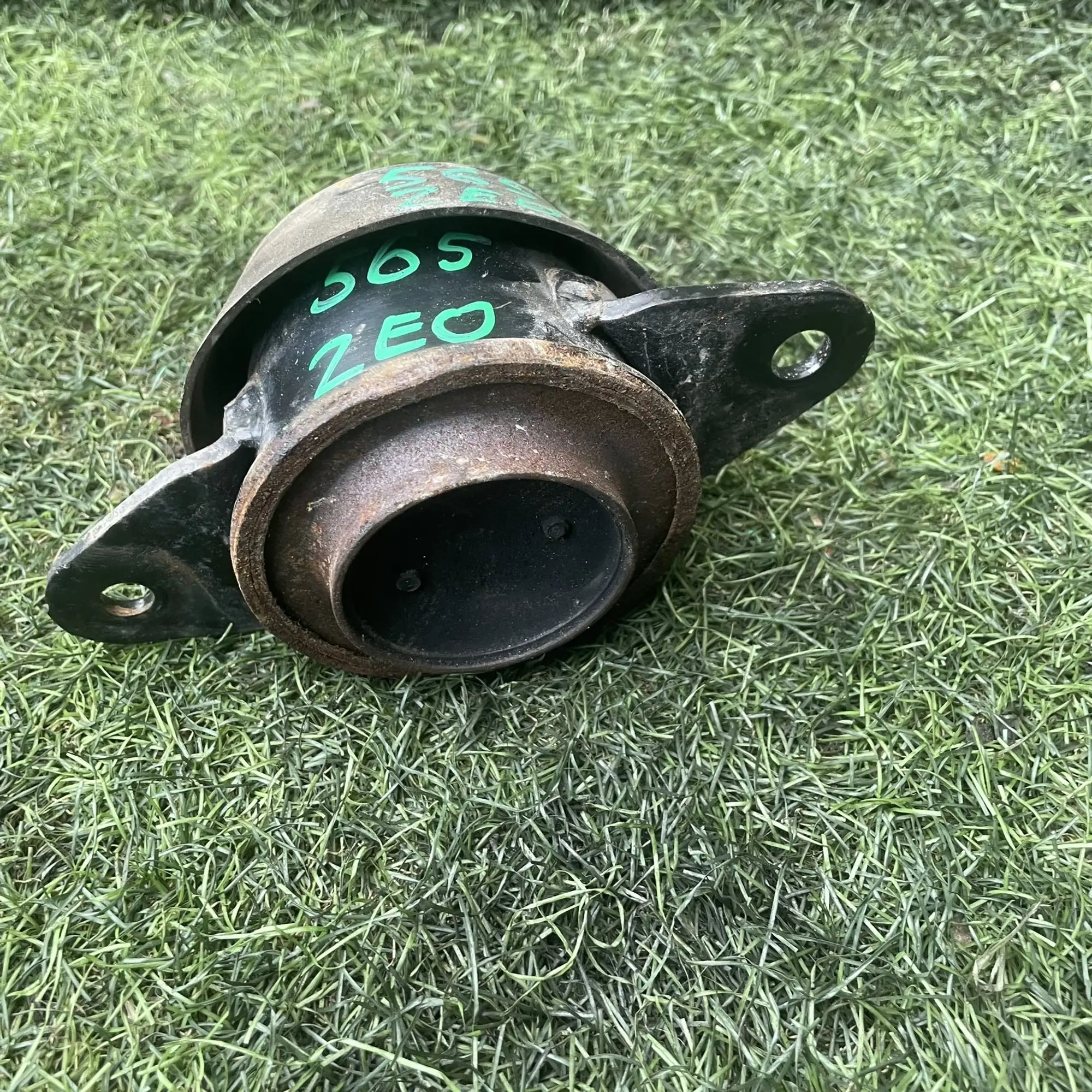 https://ycs.partsauto.market/partsauto-images/thmbs/userImages/772e461030aea93f4dbb6447c0f924d3/part/46b23514-c9aa-4f64-8546-61a8caca5b43_1776863590351.jpg