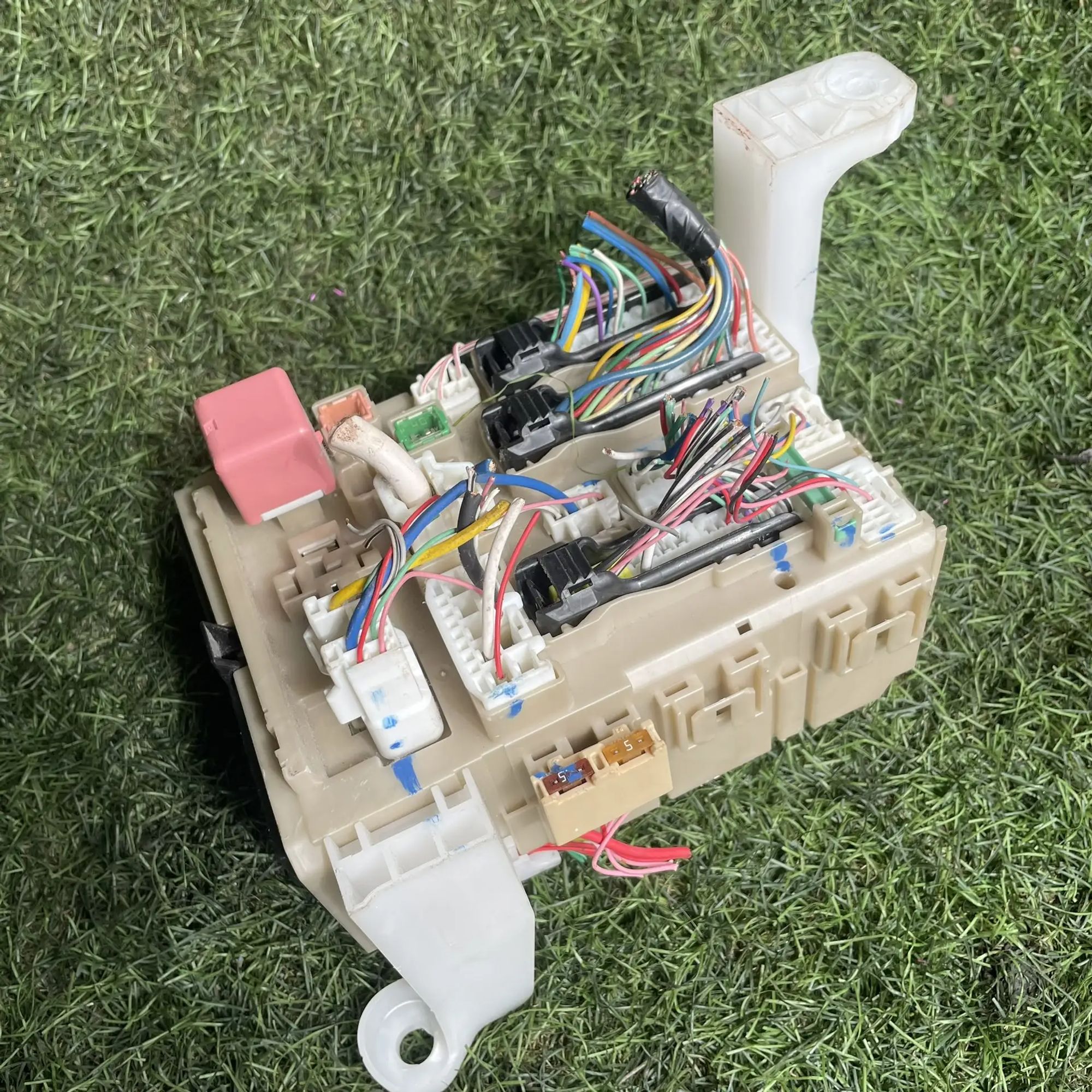 https://ycs.partsauto.market/partsauto-images/thmbs/userImages/772e461030aea93f4dbb6447c0f924d3/part/46e62d5a-b137-4f62-9219-62f7b199693f_1776517738322.jpg