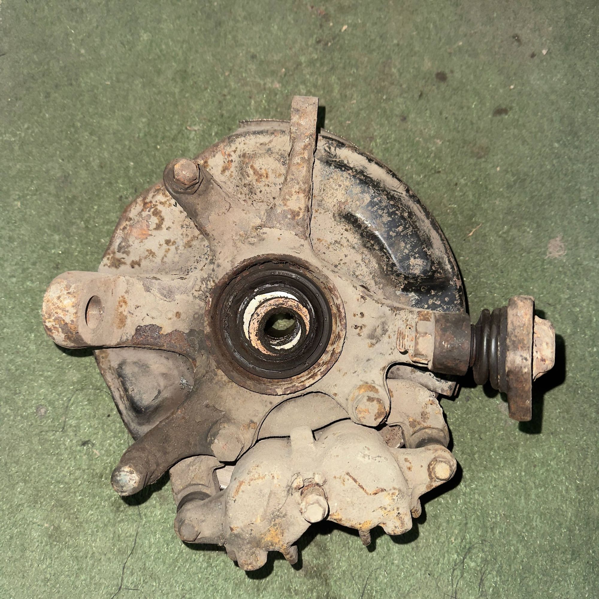 726 Ступица передняя правая NISSAN TERRANO D21, 24000 рублей, Невинномысск