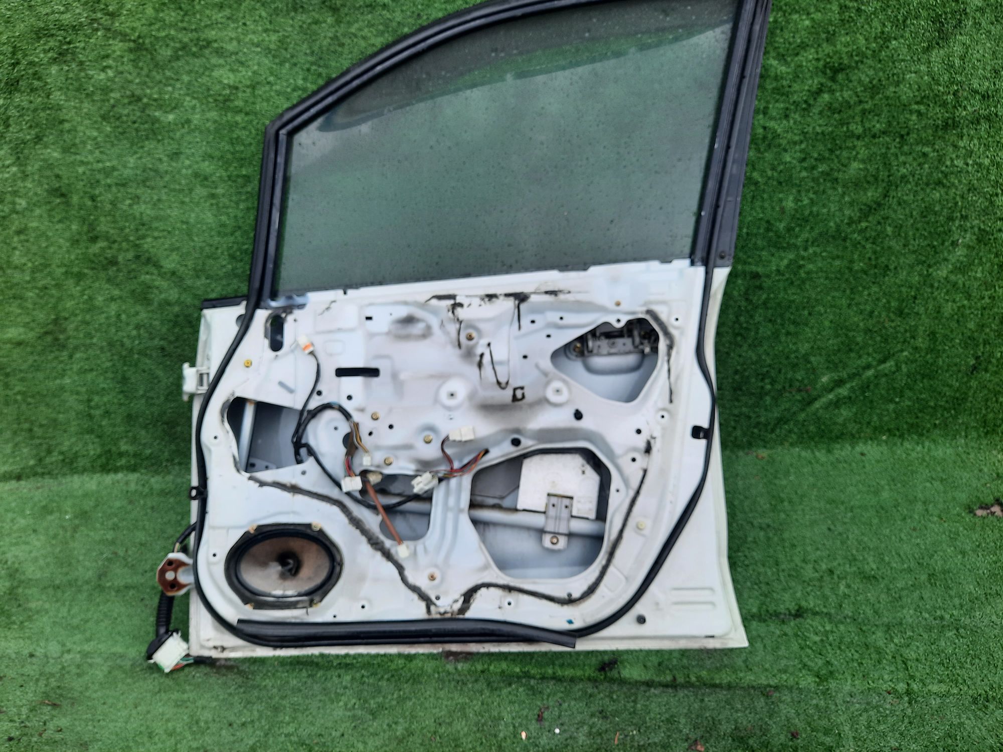 111 дверь на MAZDA PREMACY CP8W, 8500 рублей, Невинномысск