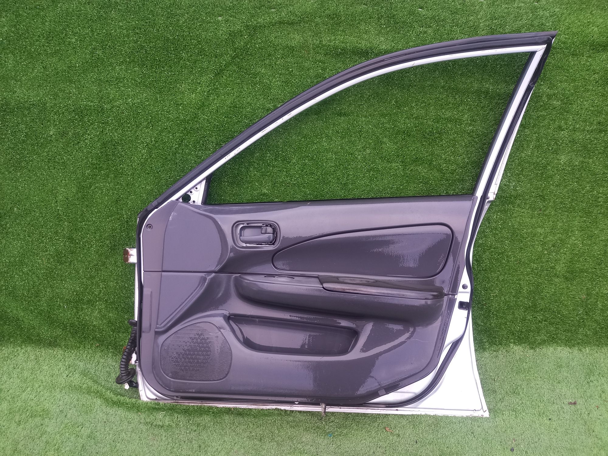 1637 дверь F/R на NISSAN AD Y11, 6500 рублей, Невинномысск