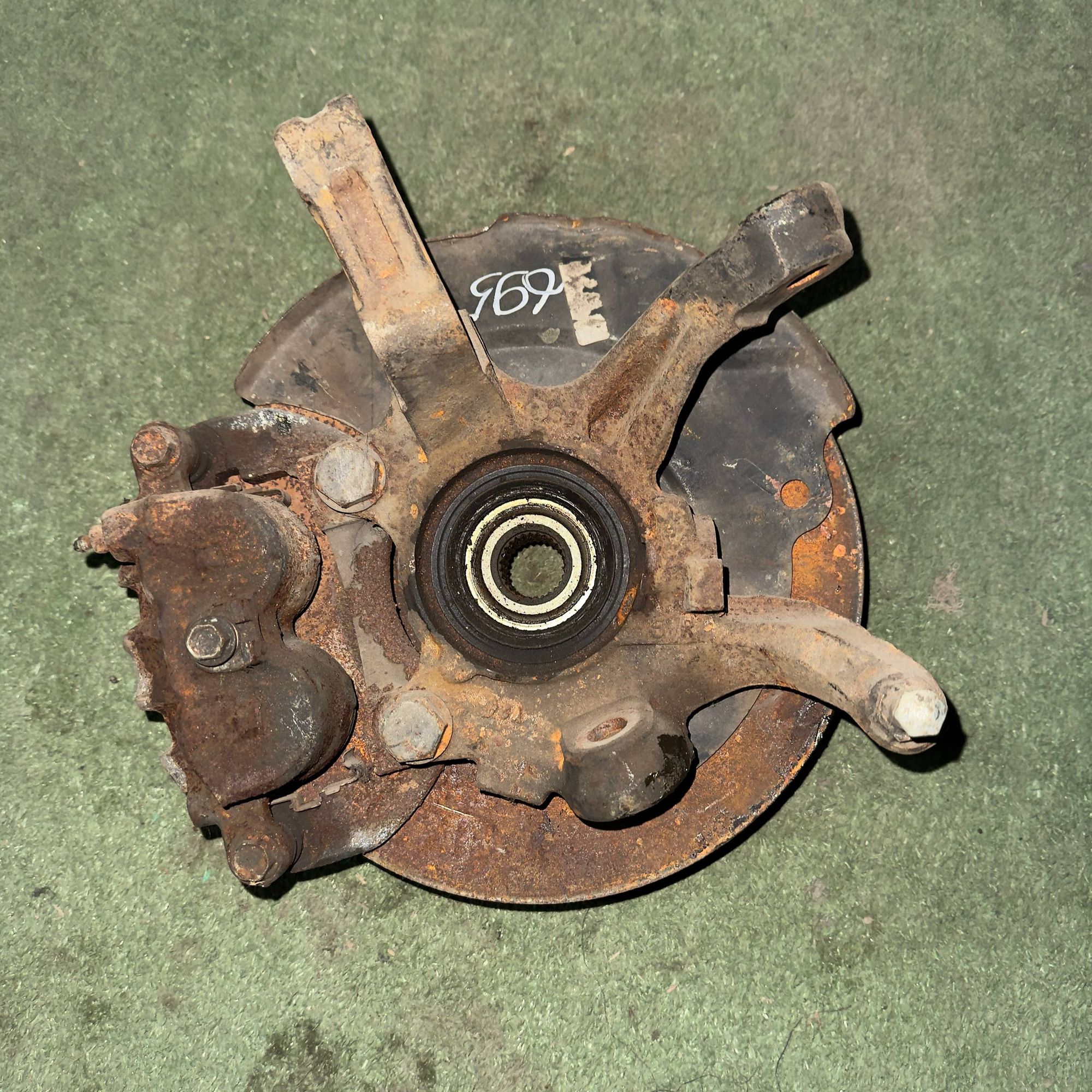 695 Ступица передняя правая NISSAN RNESSA N30, 6500 рублей, Невинномысск