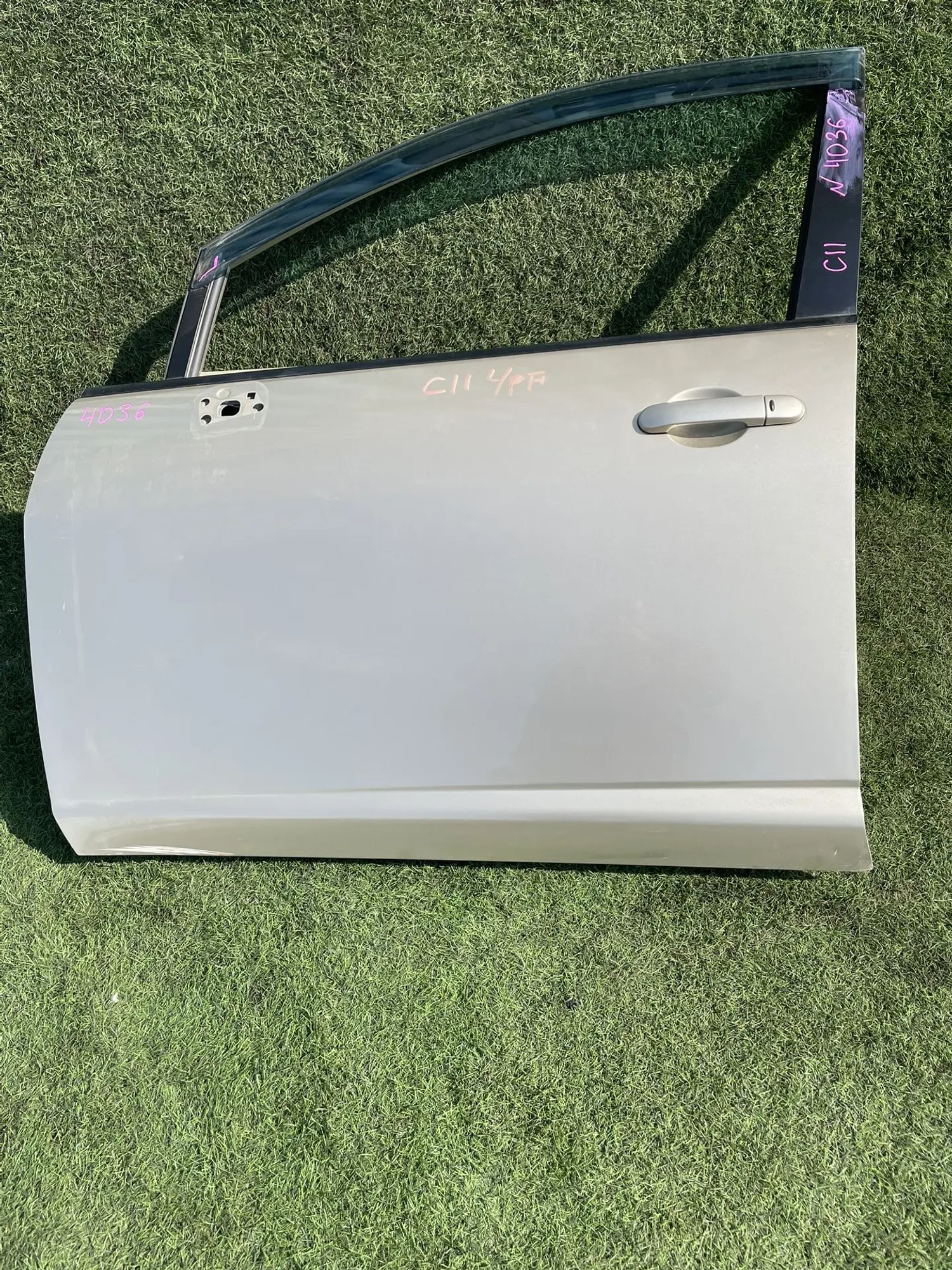 4036 Дверь передняя левая Nissan Tiida C11 Хетчбек, 14500 рублей, Невинномысск