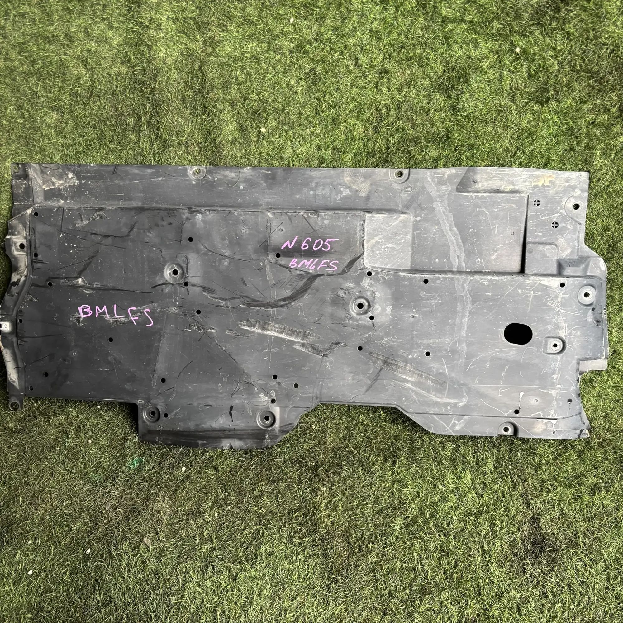 https://ycs.partsauto.market/partsauto-images/thmbs/userImages/772e461030aea93f4dbb6447c0f924d3/part/480ea656-5185-41fa-83e7-3614381c0f1c_1777278472640.jpg