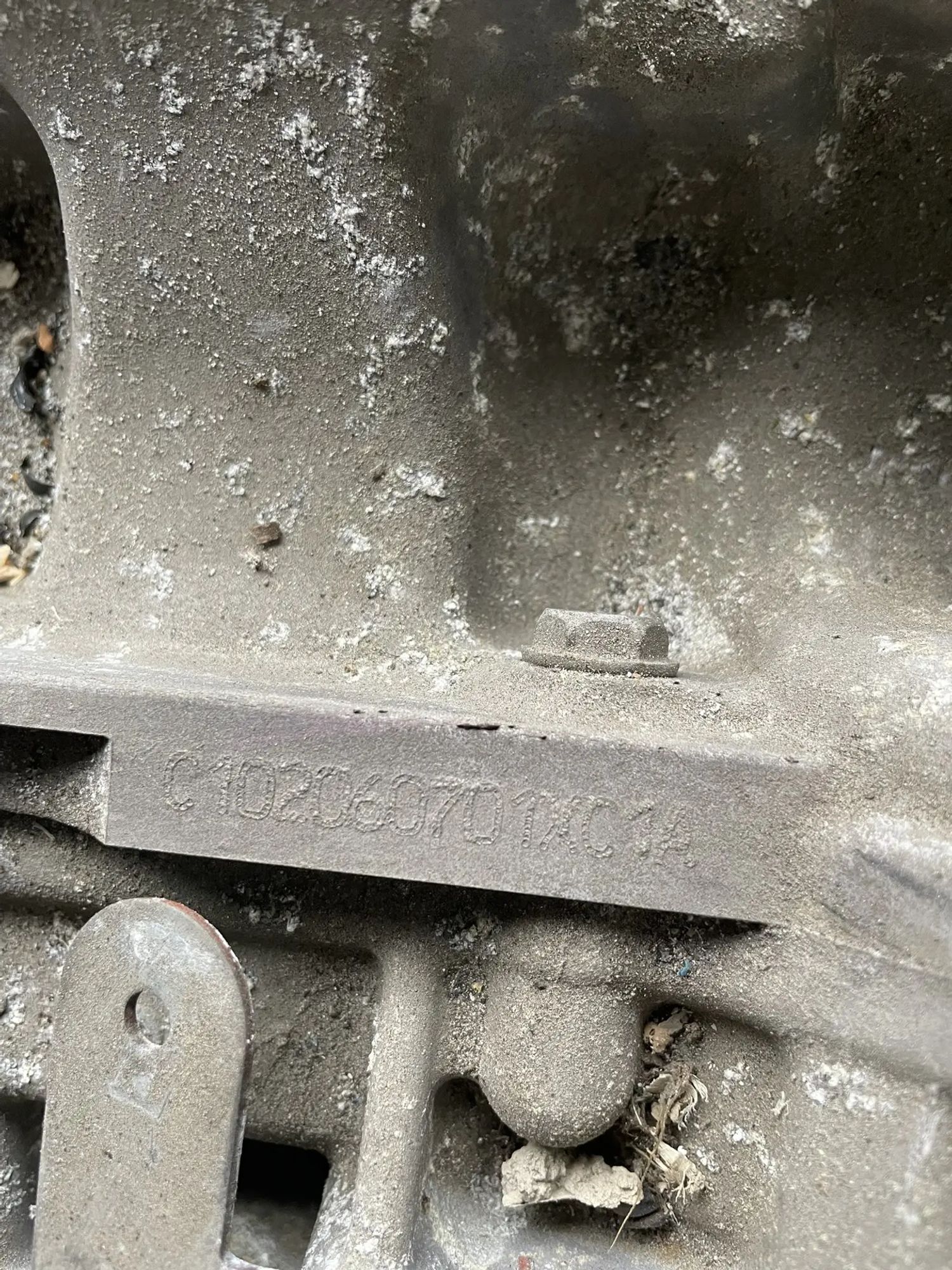 https://ycs.partsauto.market/partsauto-images/thmbs/userImages/772e461030aea93f4dbb6447c0f924d3/part/48269093-75ab-4dd3-ae50-d2536df80c77_1775207525230.jpg