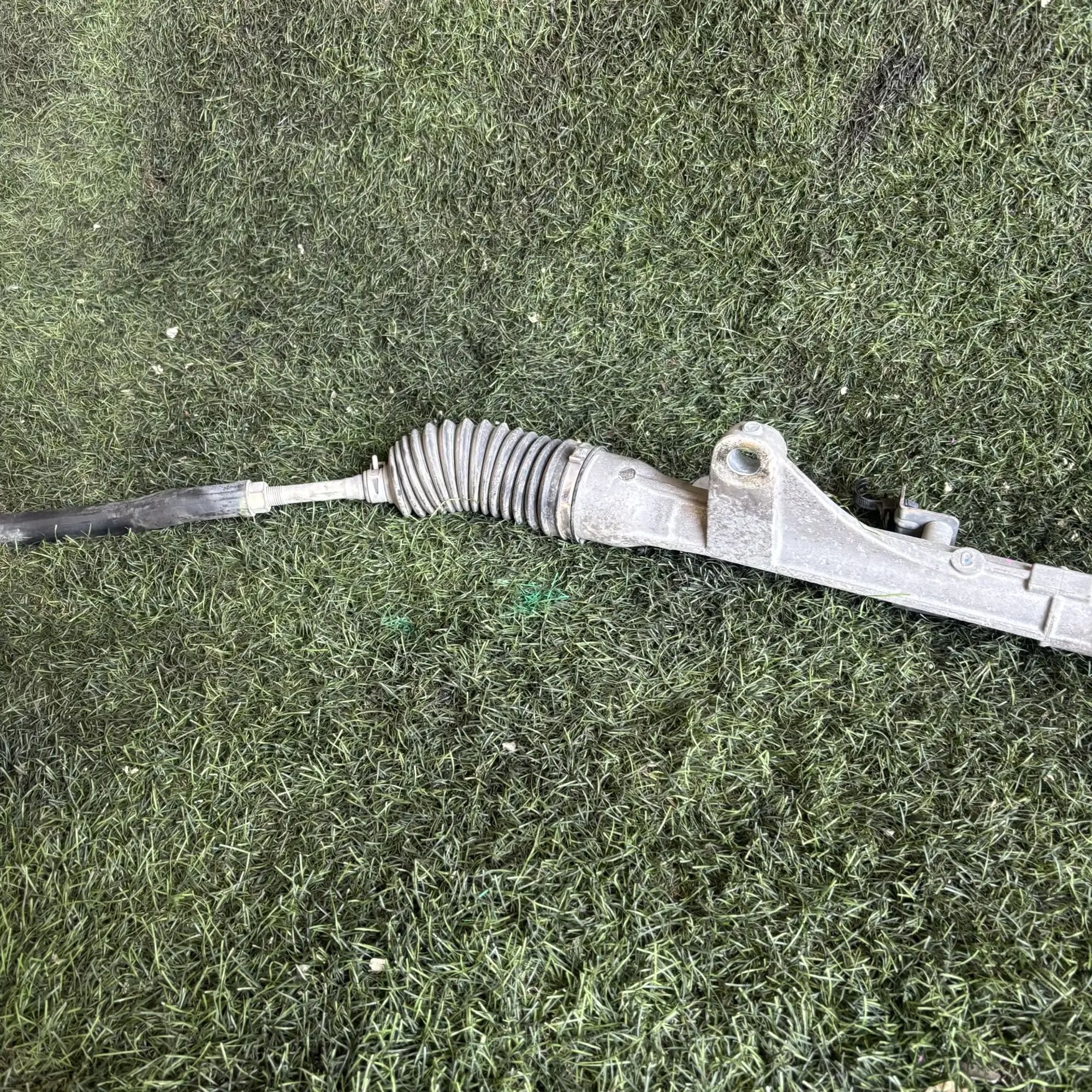 https://ycs.partsauto.market/partsauto-images/thmbs/userImages/772e461030aea93f4dbb6447c0f924d3/part/48702883-2e63-48c9-abeb-081d2b943244_1777097447209.jpg