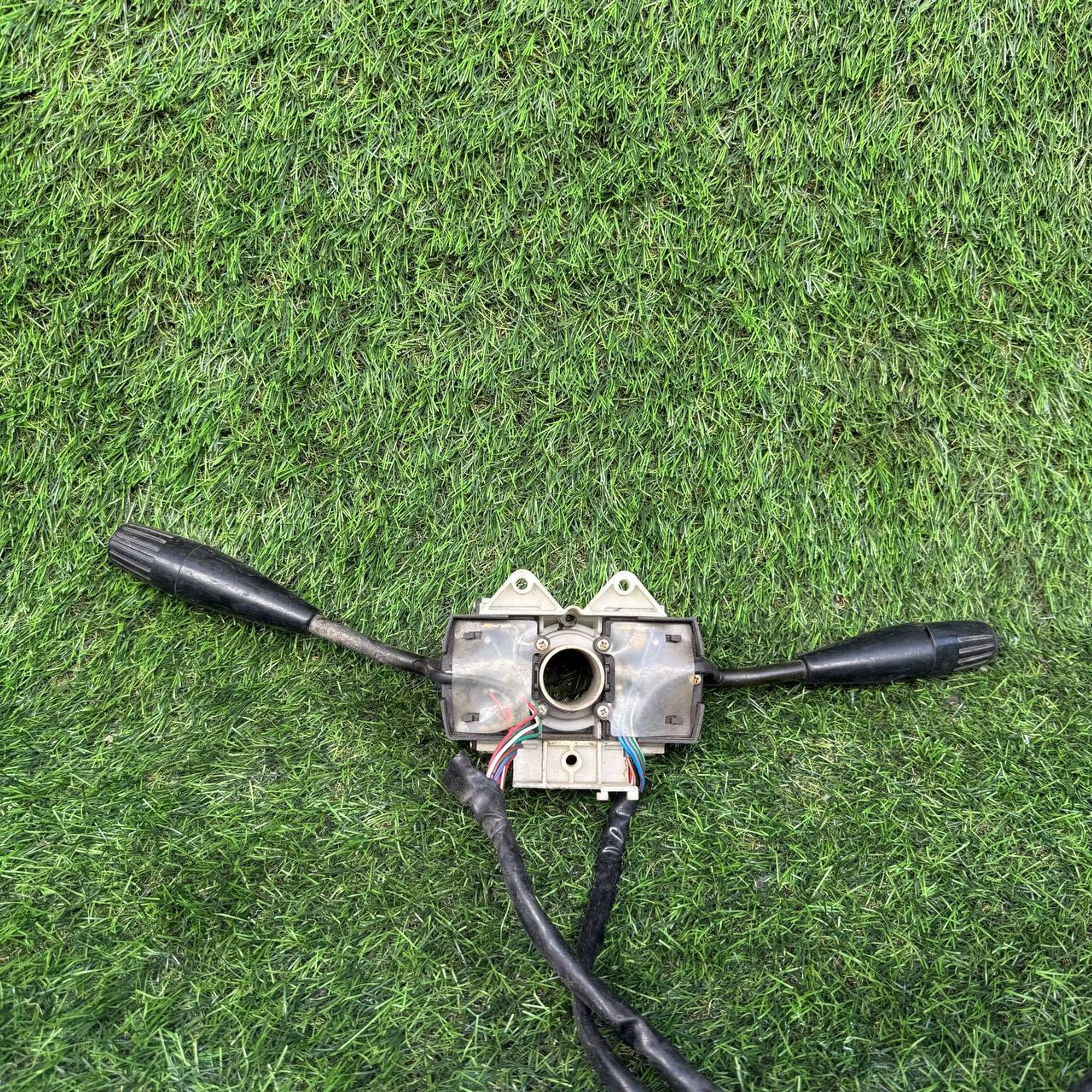 88 Подрулевой переключатель дворников и света HINO, 3500 рублей, Невинномысск