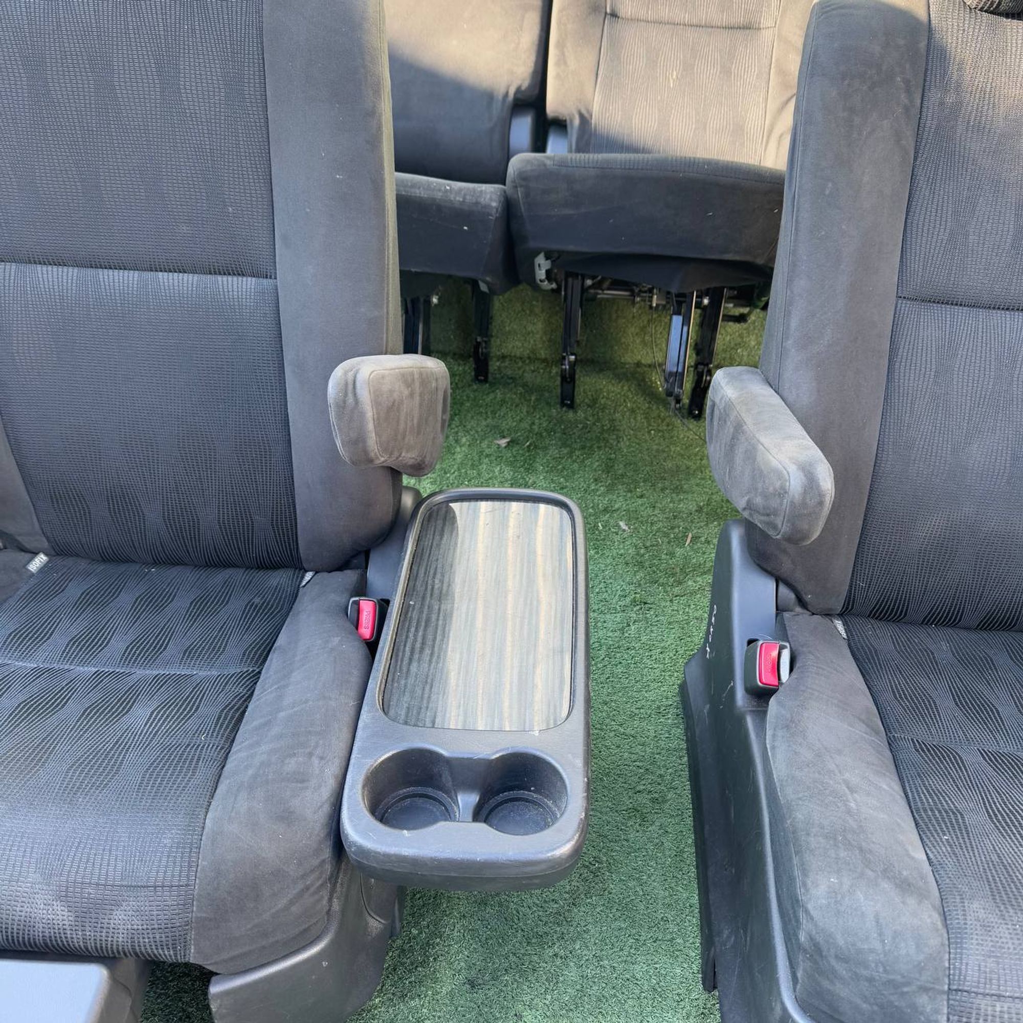 https://ycs.partsauto.market/partsauto-images/thmbs/userImages/772e461030aea93f4dbb6447c0f924d3/part/48f180a9-46d7-4789-97d6-1dd1492adfa2_1734612355263.jpg