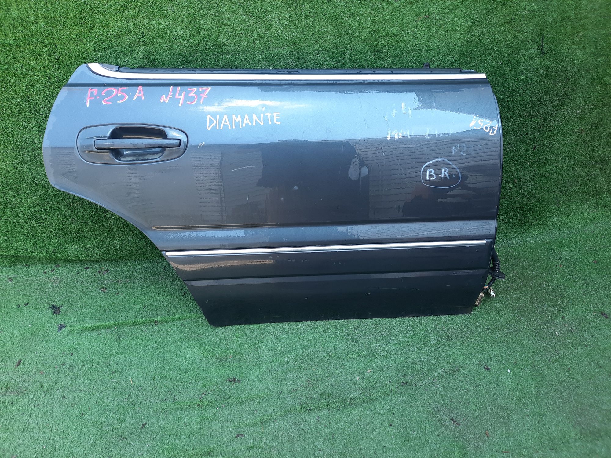 437 дверь на MITSUBISHI DIAMANTE F25A, 6500 рублей, Невинномысск