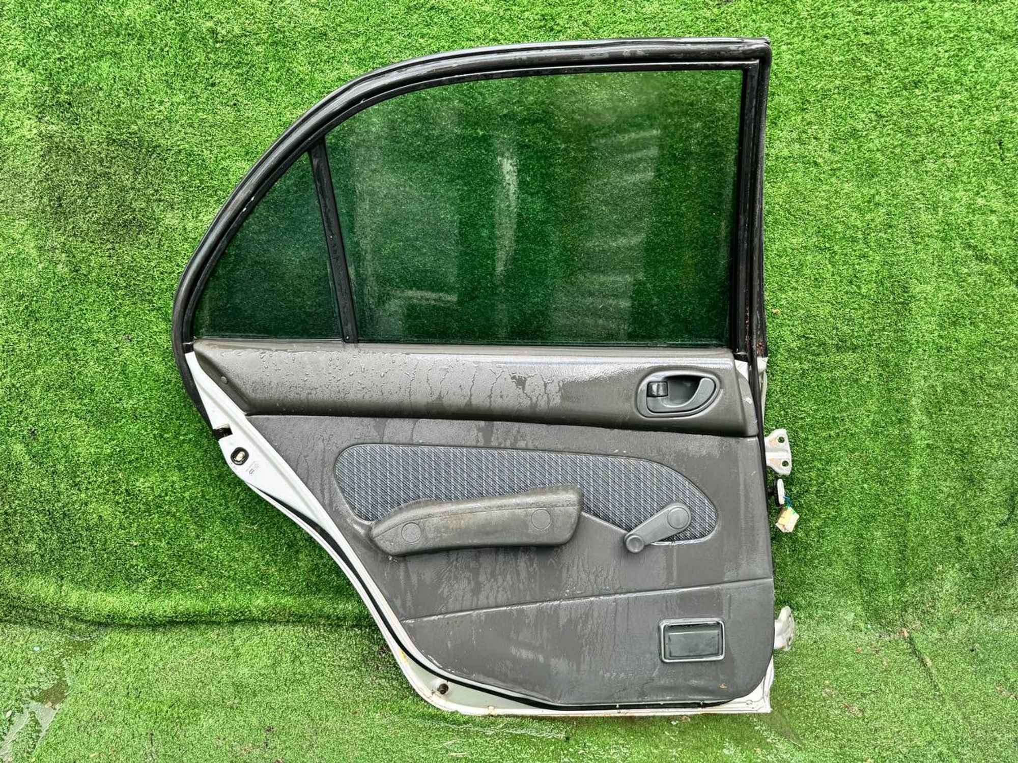 2120 дверь на MITSUBISHI GALANT E55A, 3500 рублей, Невинномысск