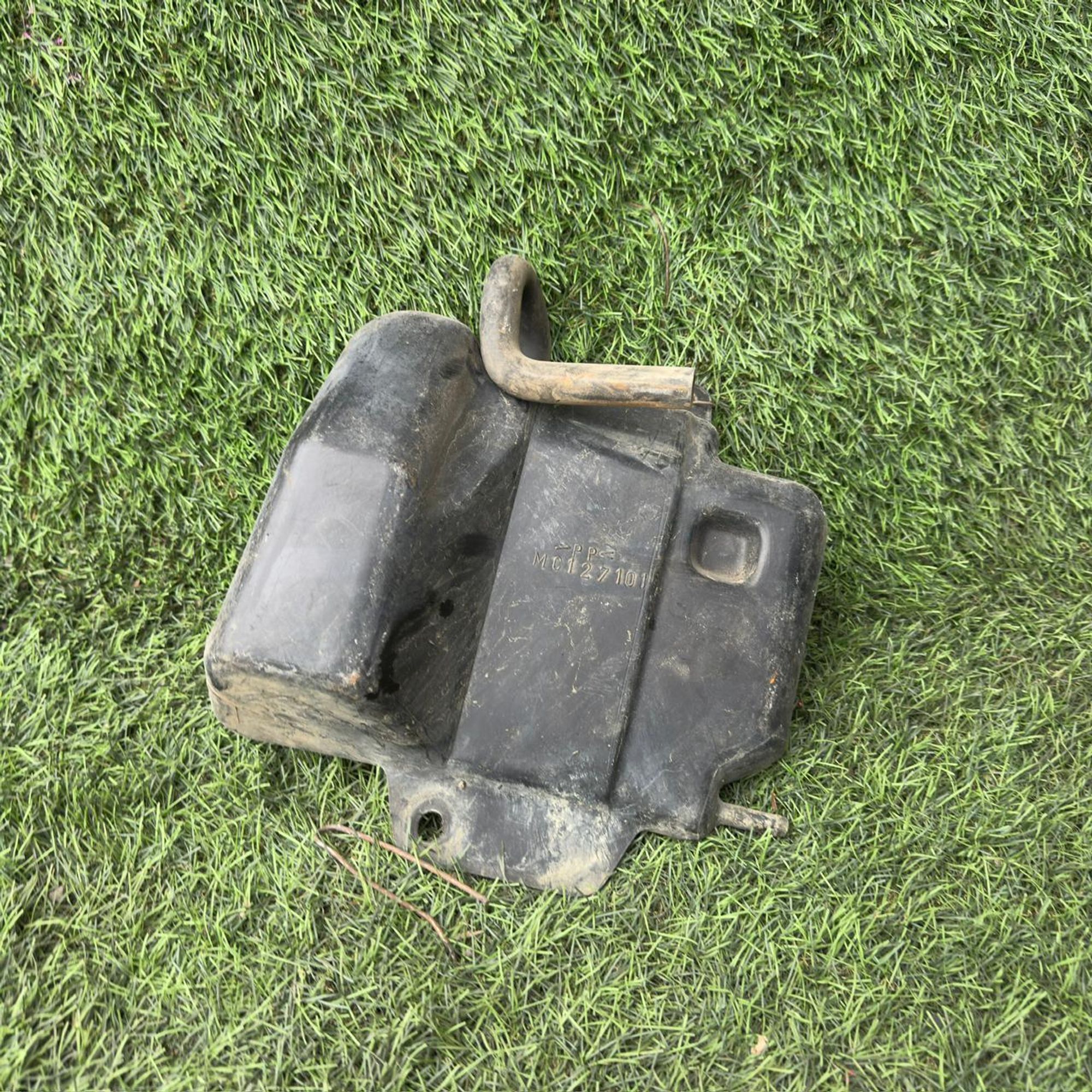 377 Бачок расширительный ОЖ MITSUBISHI CANTER 96Г, 3000 рублей, Невинномысск