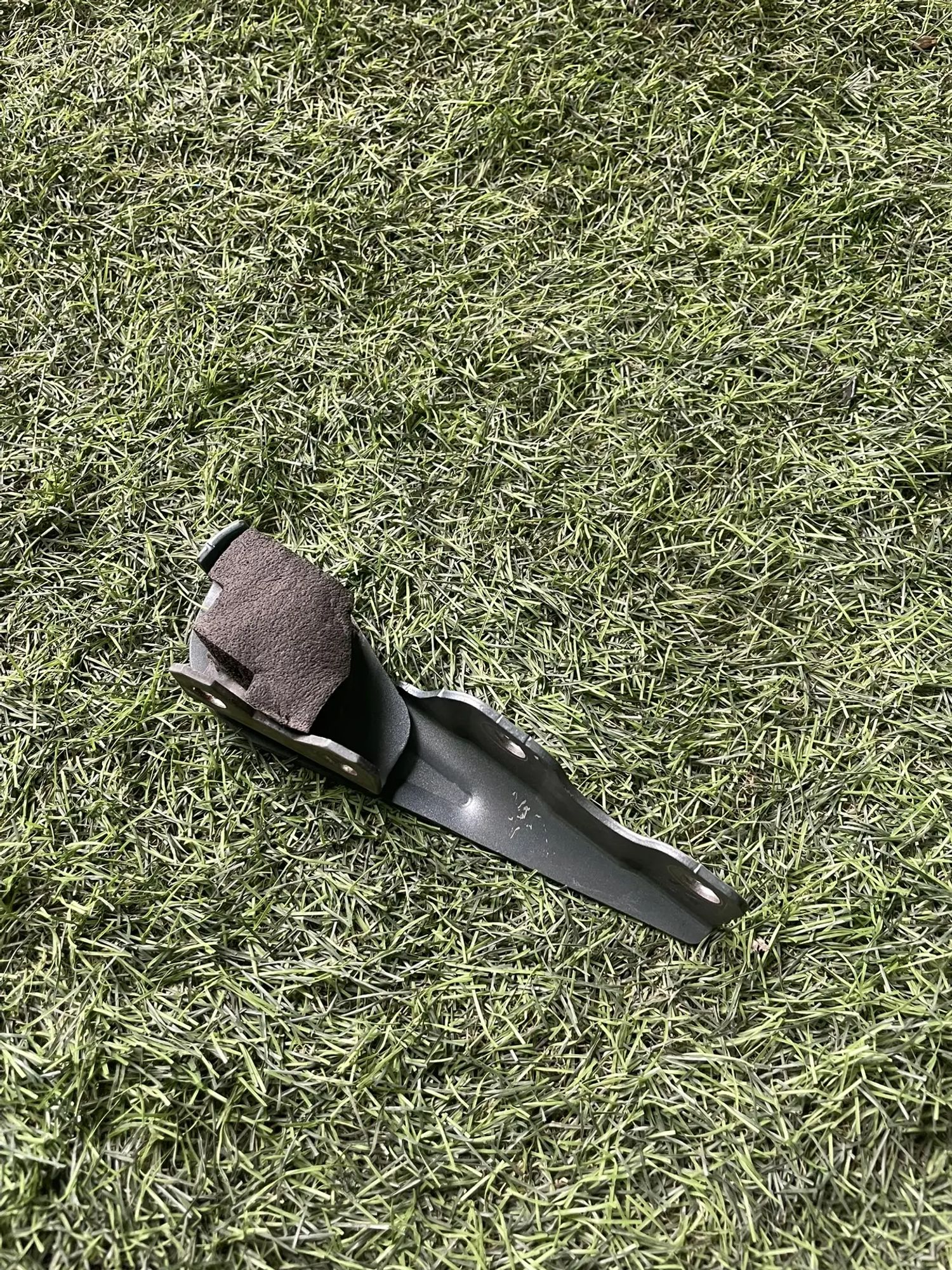 11 Петля капота правая Mitsubishi Colt Z23W 4A91, 2500 рублей, Невинномысск