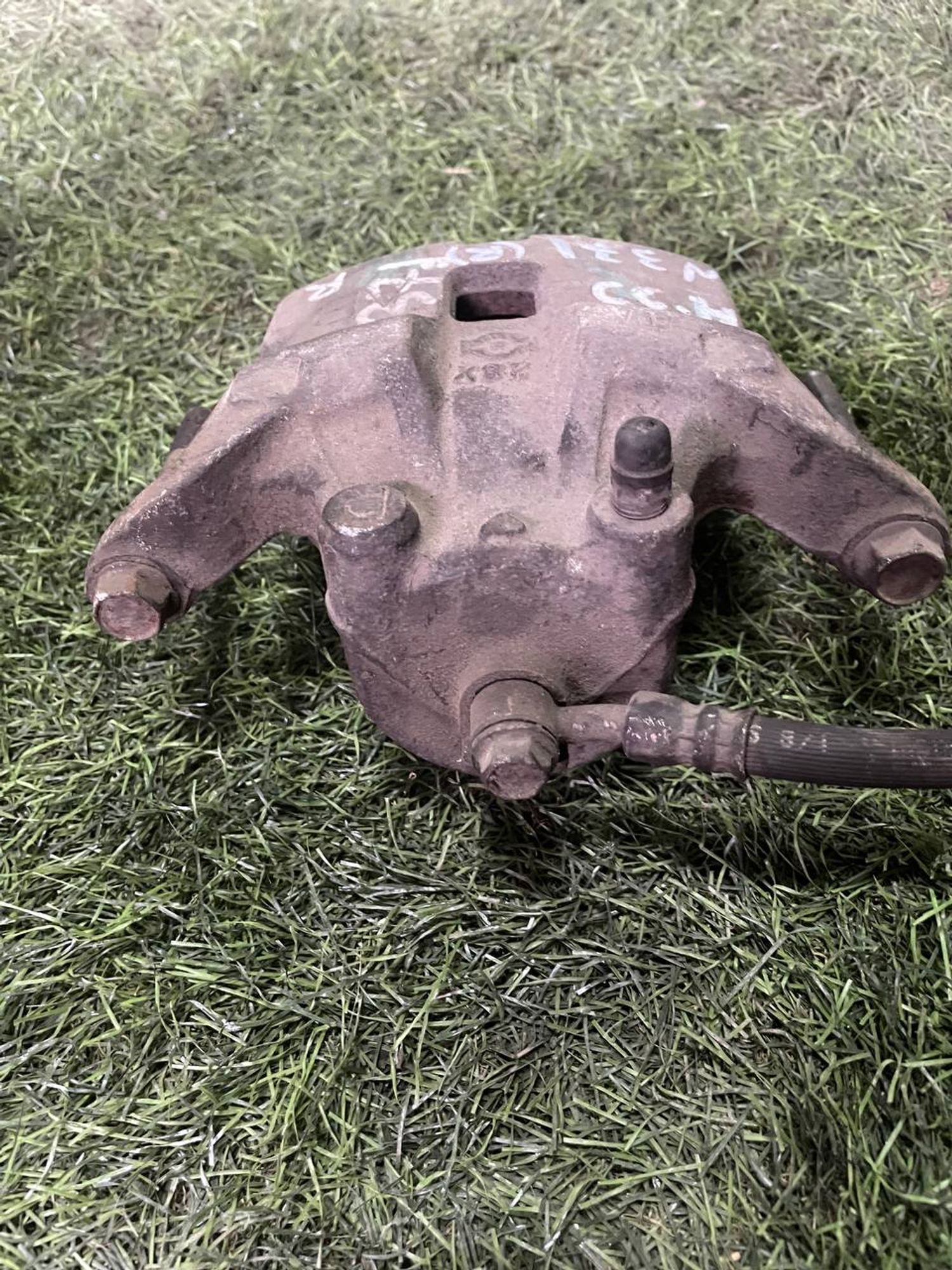 371 Суппорт тормозной передний правый NISSAN CEFIRO A33, 3000 рублей, Невинномысск