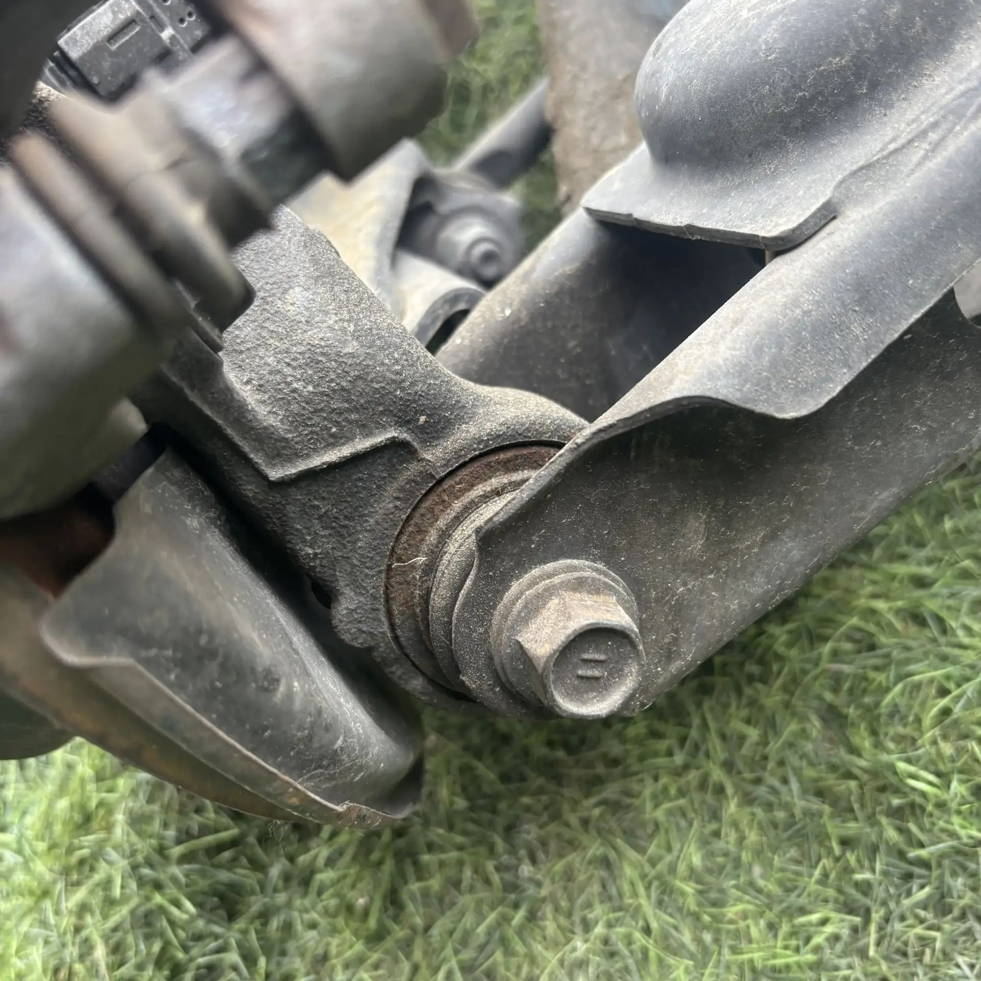 https://ycs.partsauto.market/partsauto-images/thmbs/userImages/772e461030aea93f4dbb6447c0f924d3/part/4b179b39-166e-4bcf-82c9-fdac128767eb_1777016991243.jpg