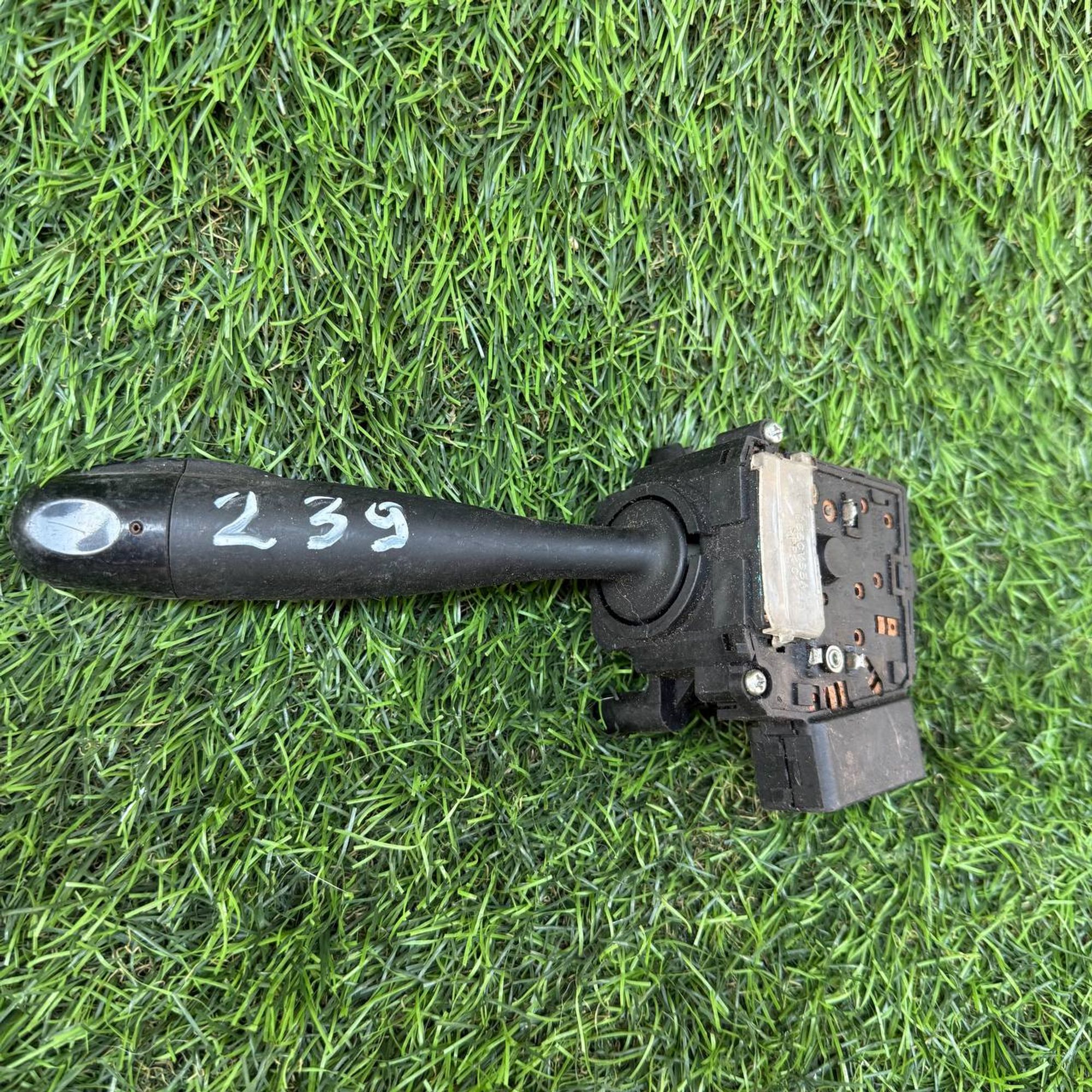 239 Подрулевой переключатель света Toyota NZE121, 1 рублей, Невинномысск