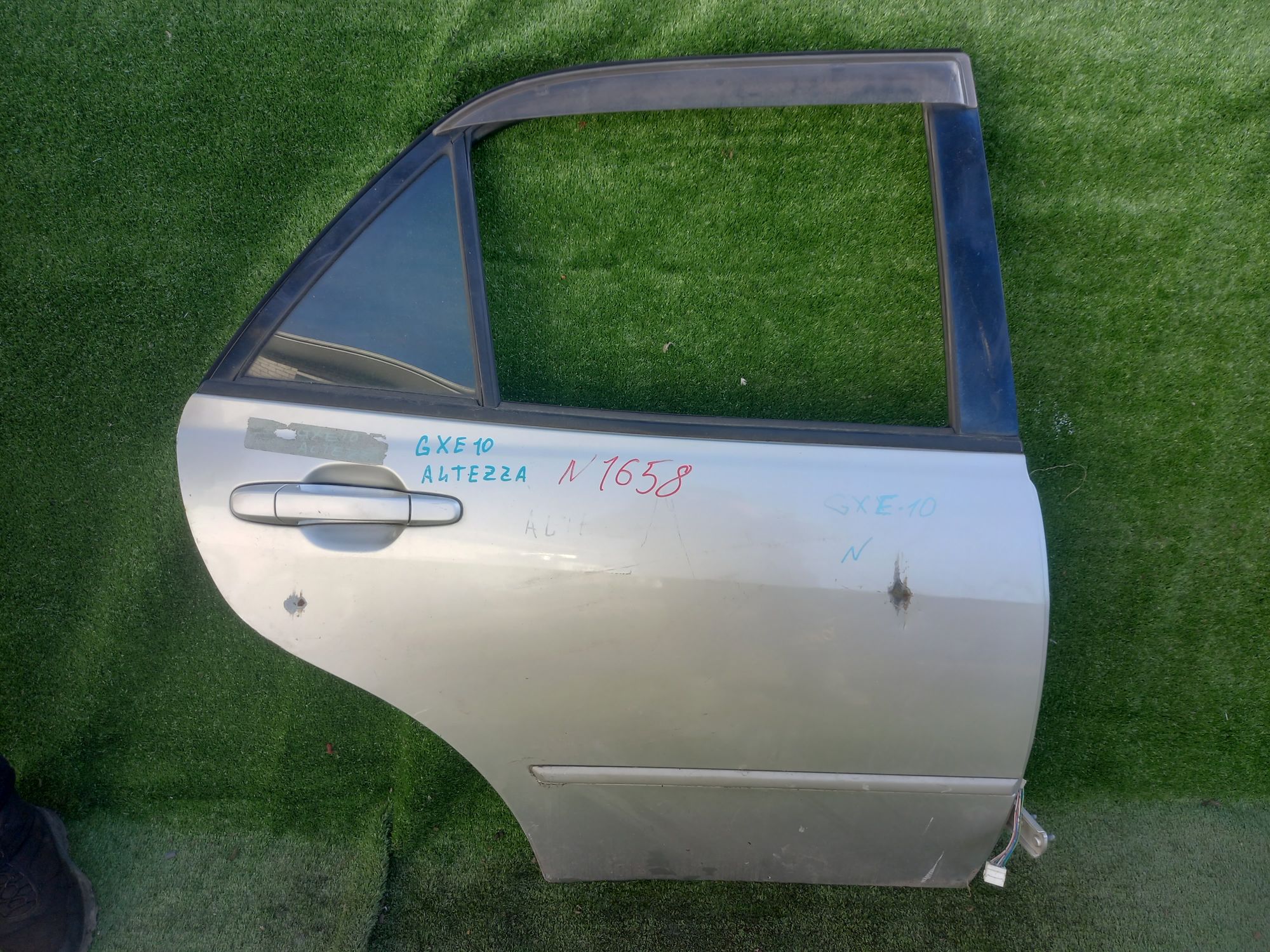 1658 дверь на TOYOTA ALTEZZA GXE10, 9000 рублей, Невинномысск