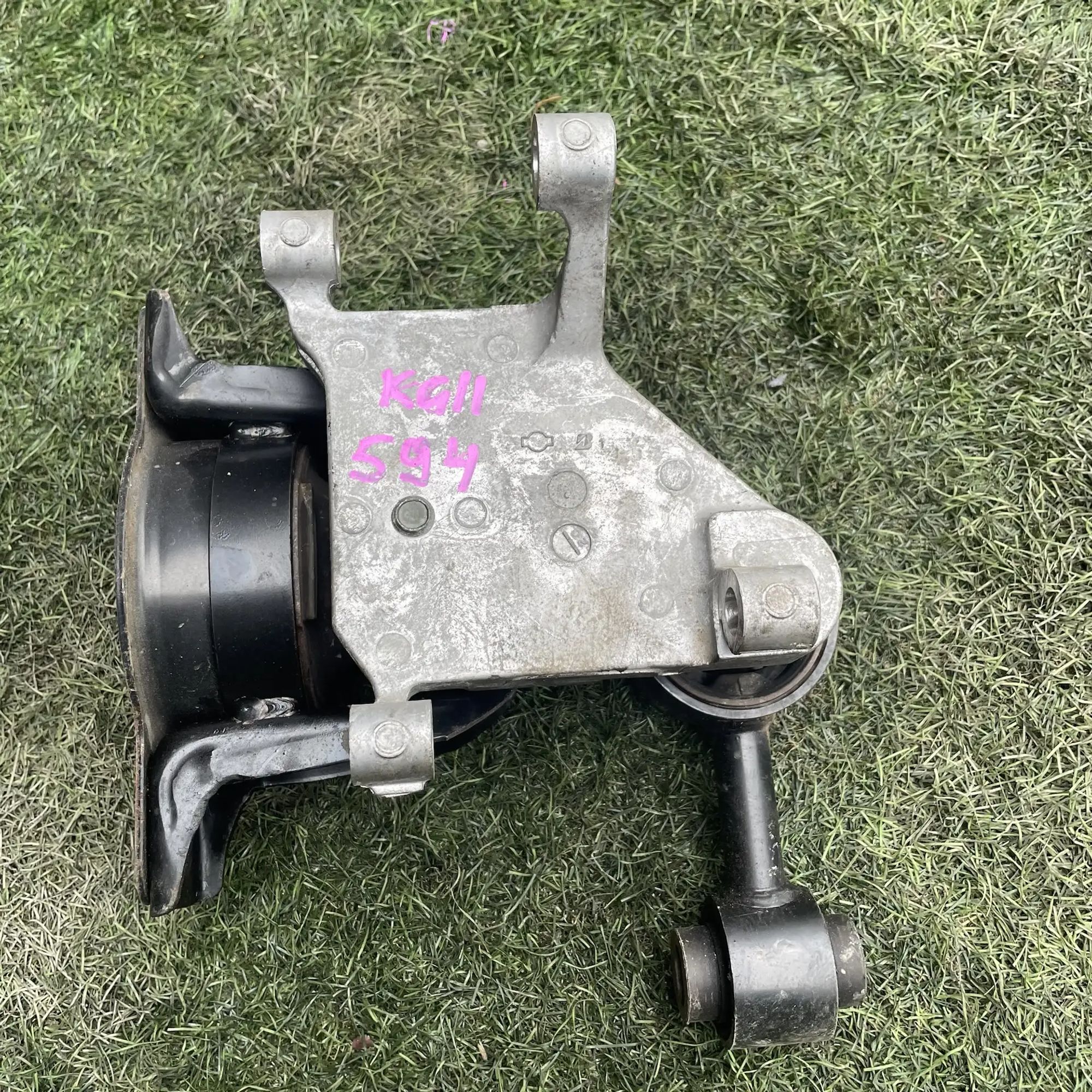 https://ycs.partsauto.market/partsauto-images/thmbs/userImages/772e461030aea93f4dbb6447c0f924d3/part/4bbcd38c-cf77-4965-9997-9bb5ab61819b_1779191745800.jpg