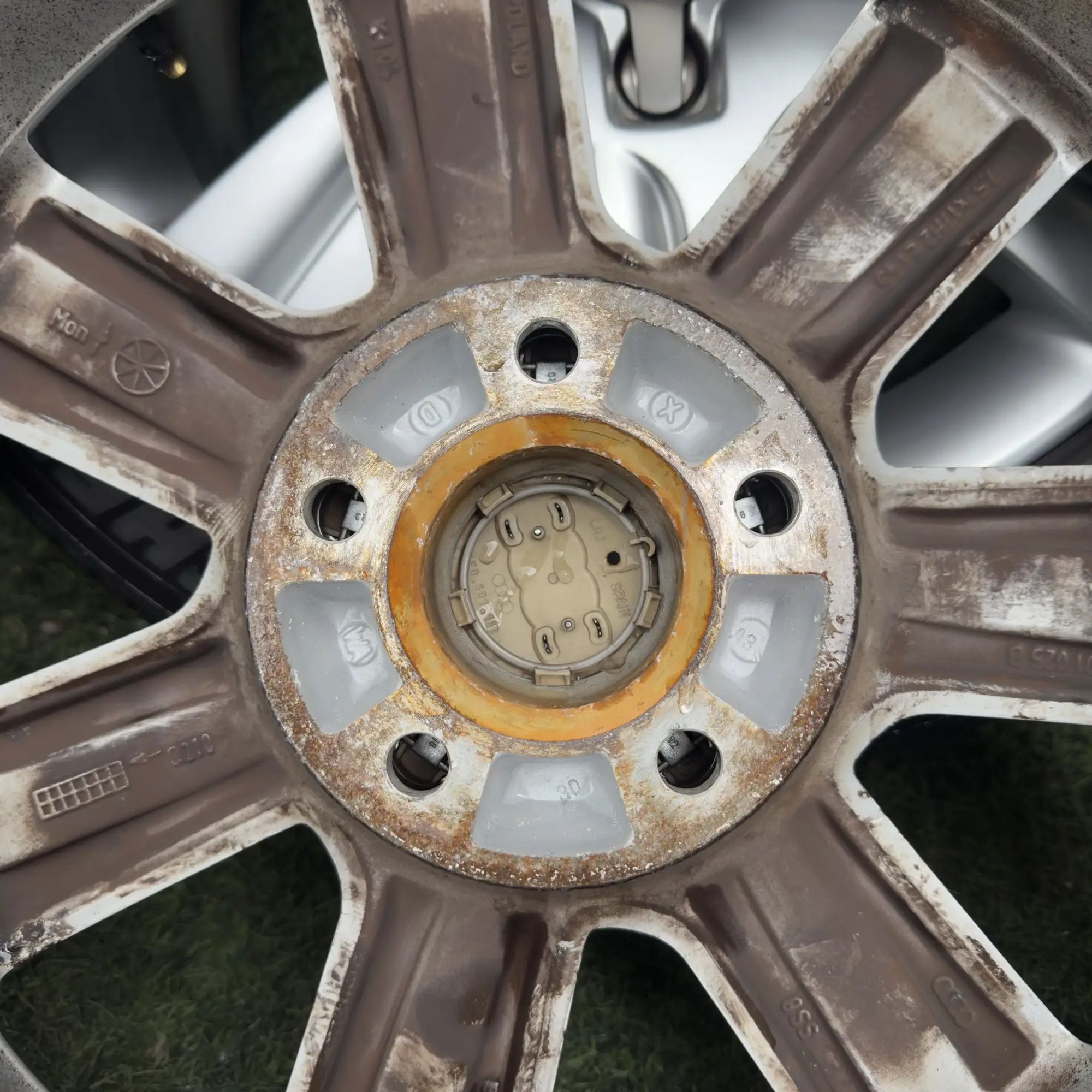 https://ycs.partsauto.market/partsauto-images/thmbs/userImages/772e461030aea93f4dbb6447c0f924d3/part/4bea18e8-51a9-4aa3-900a-dd8136326c05_1777990315983.jpg