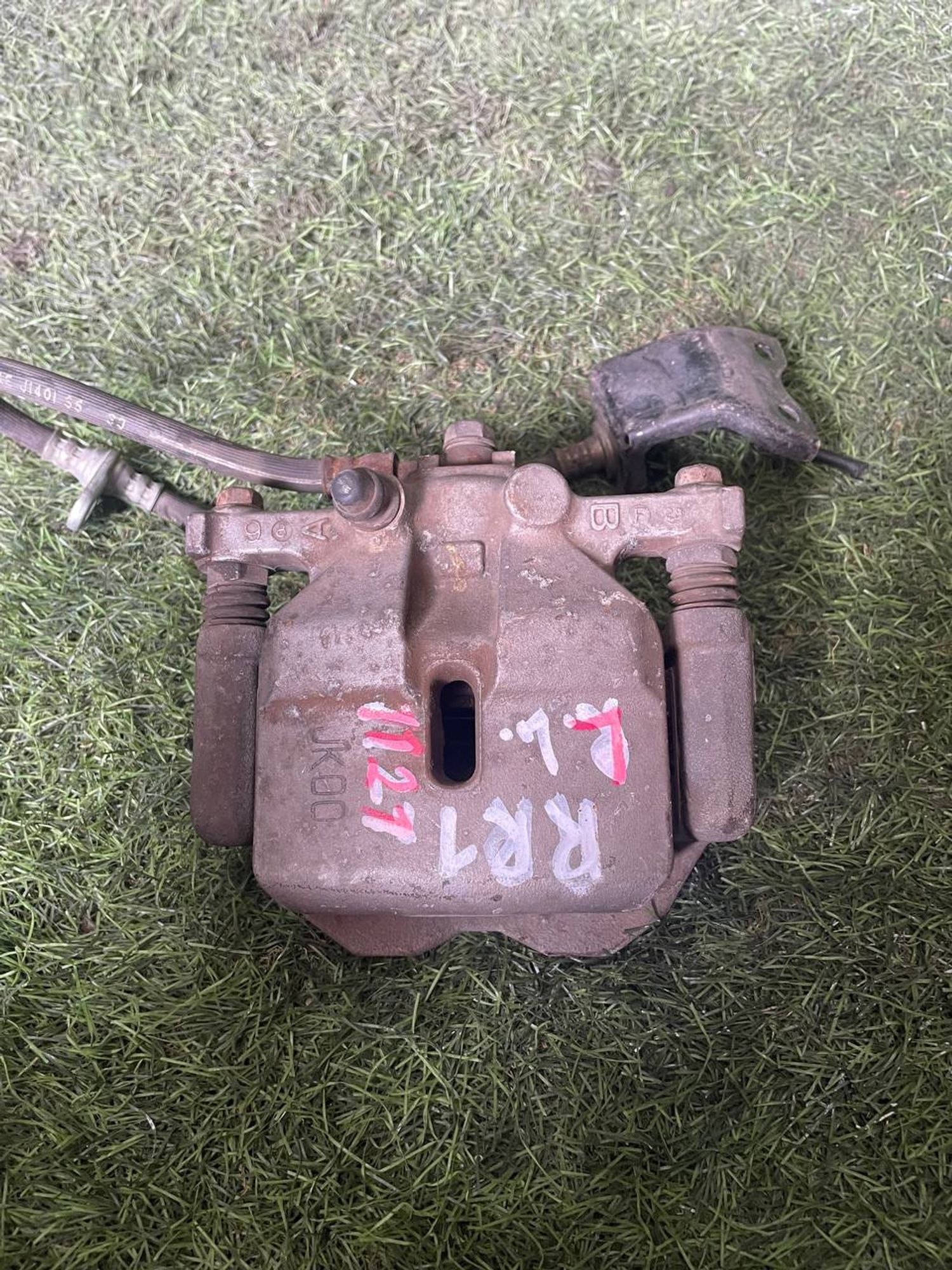 1121 Суппорт тормозной задний левый HONDA ELYSION RR1 K24A, 3000 рублей, Невинномысск