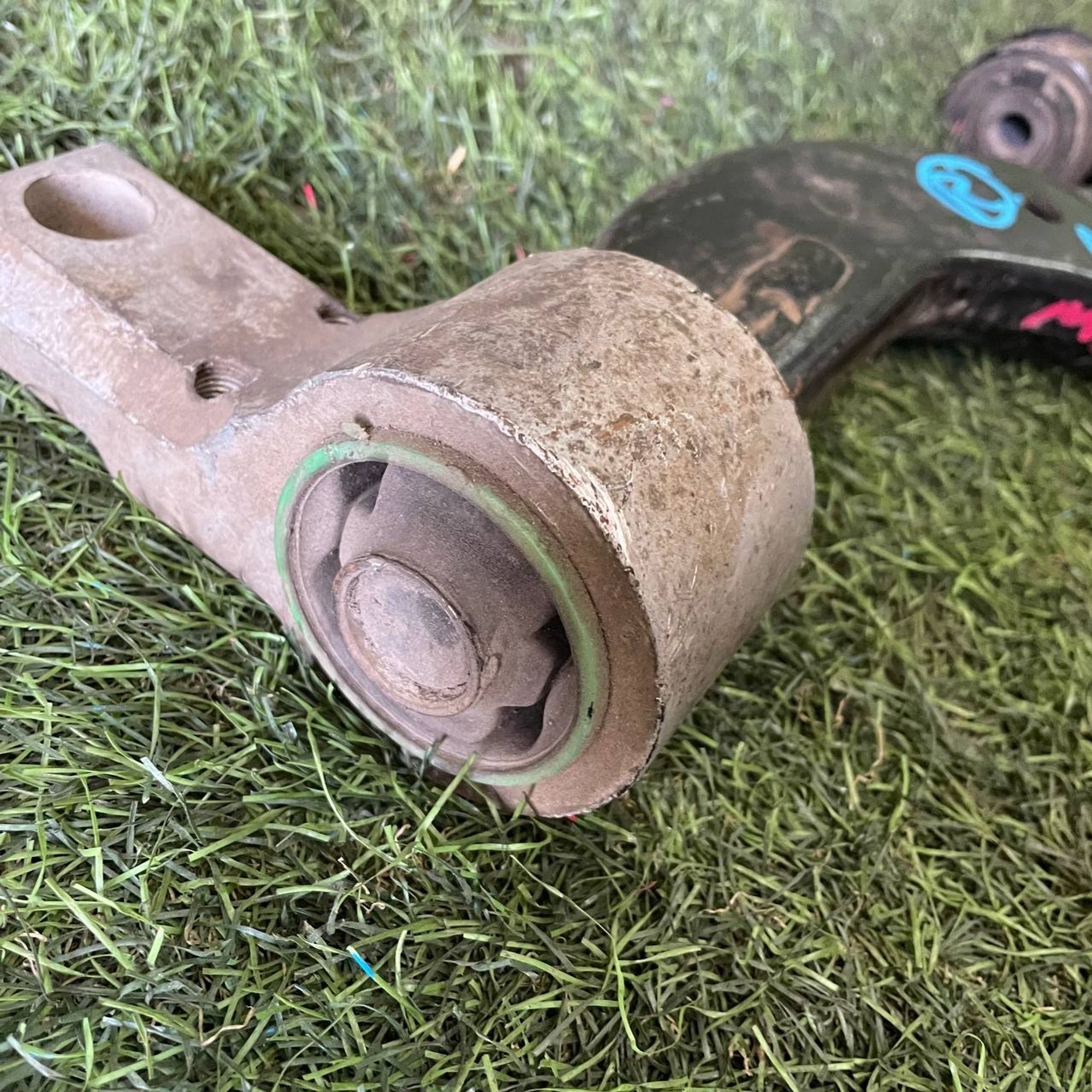 395 Рычаг передний правый нижний MAZDA DEMIO DY5W, 1 рублей, Невинномысск