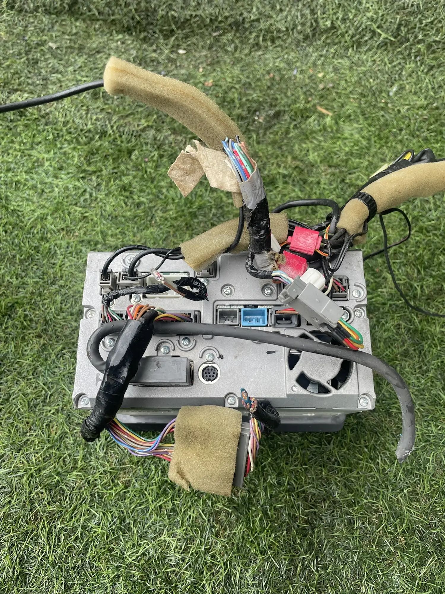 https://ycs.partsauto.market/partsauto-images/thmbs/userImages/772e461030aea93f4dbb6447c0f924d3/part/4d5e49dd-28db-448a-9e37-f568c5803a74_1778921225211.jpg