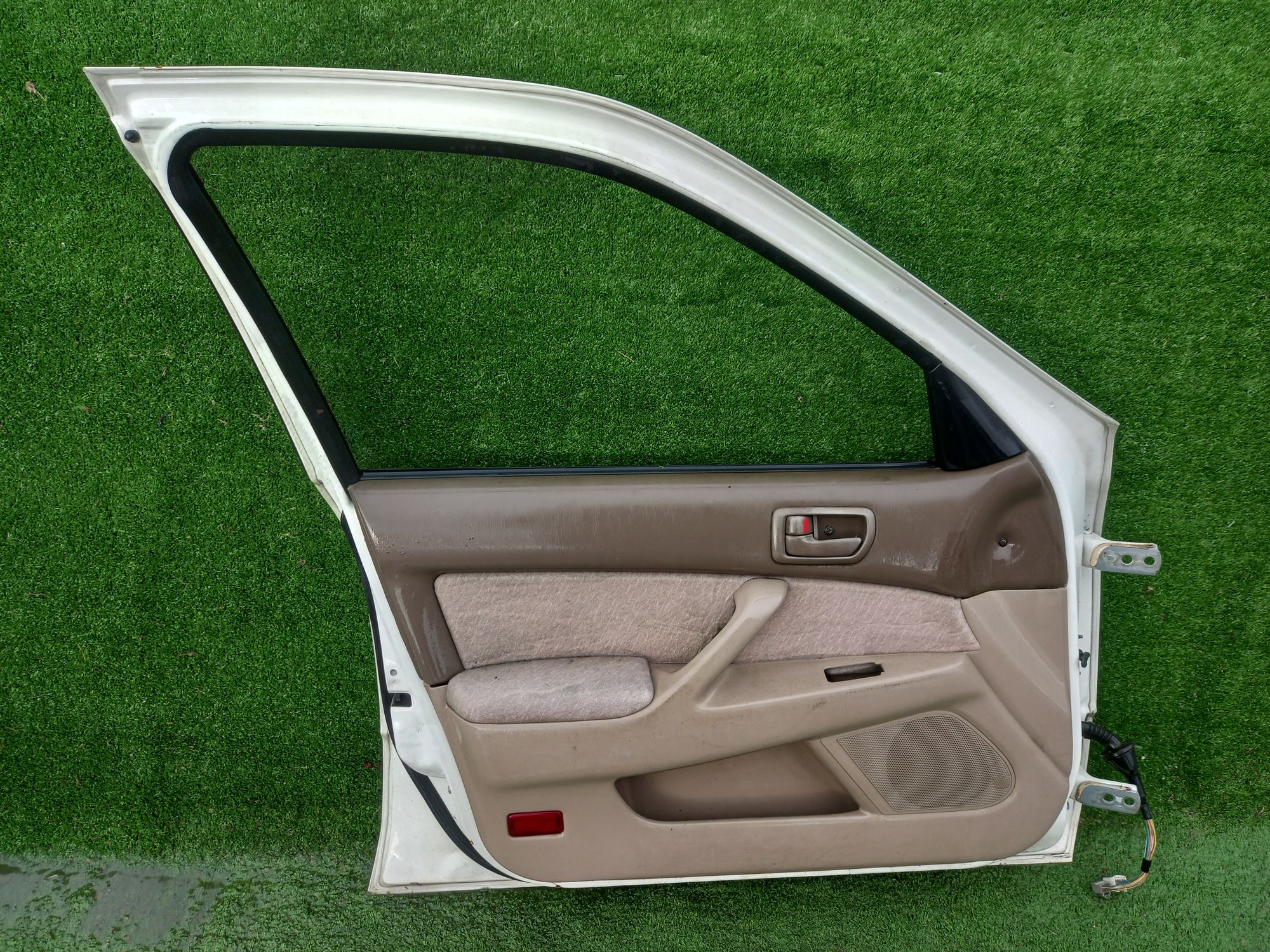 242 дверь F/L на TOYOTA CAMRY SV40, 8500 рублей, Невинномысск