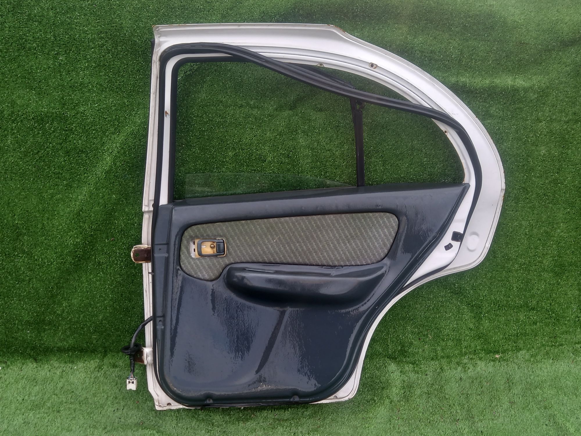 1640 дверь на NISSAN PULSAR FN15, 4000 рублей, Невинномысск