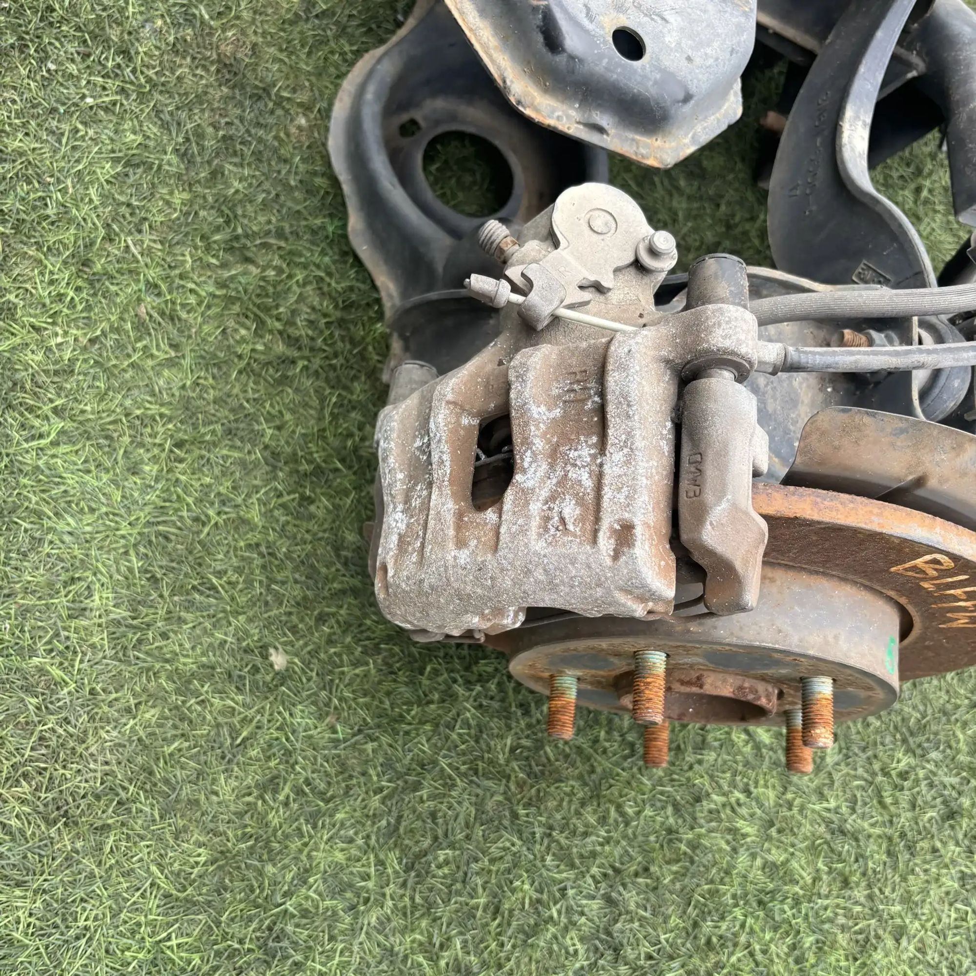 https://ycs.partsauto.market/partsauto-images/thmbs/userImages/772e461030aea93f4dbb6447c0f924d3/part/4dc87a68-4bcb-403d-9f0a-0788f3ba7049_1777010926850.jpg