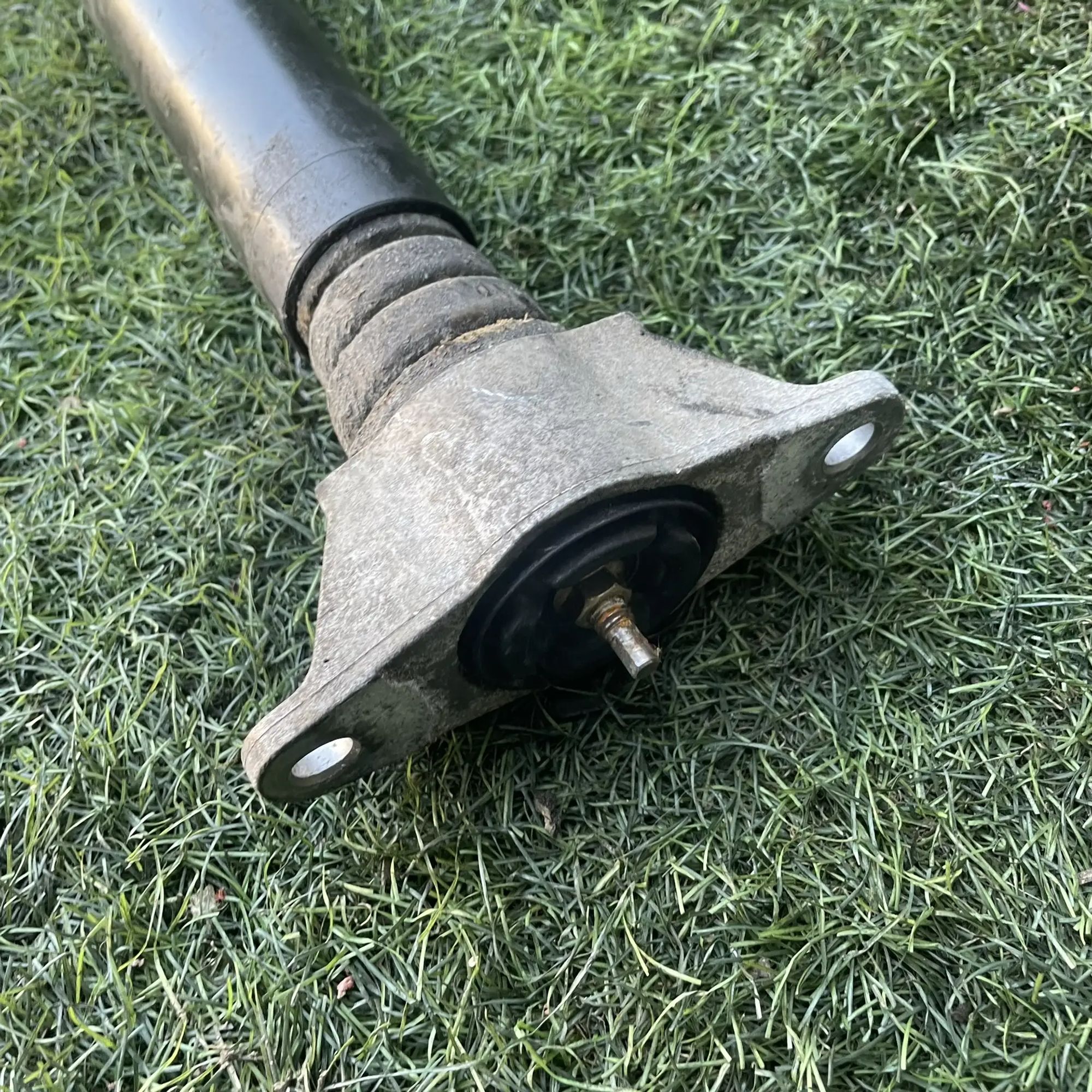 https://ycs.partsauto.market/partsauto-images/thmbs/userImages/772e461030aea93f4dbb6447c0f924d3/part/4dcb5543-5be7-4e44-b256-7c214642c2ee_1776843209522.jpg
