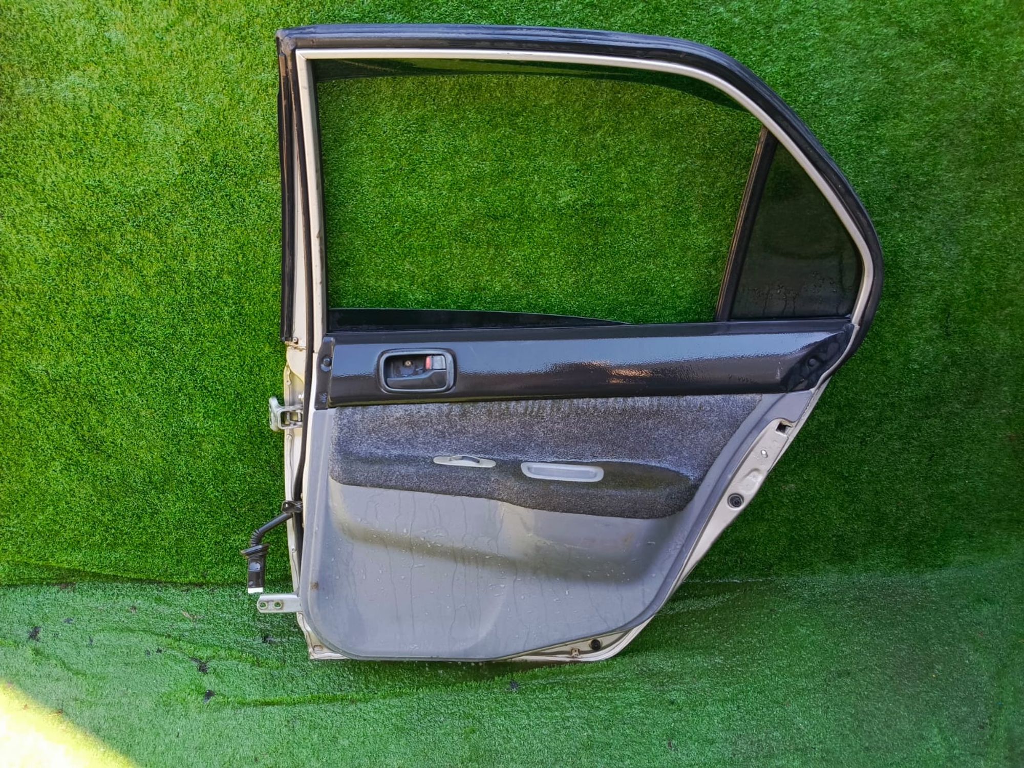 2113 дверь на MITSUBISHI LANCER CS1A, 15500 рублей, Невинномысск