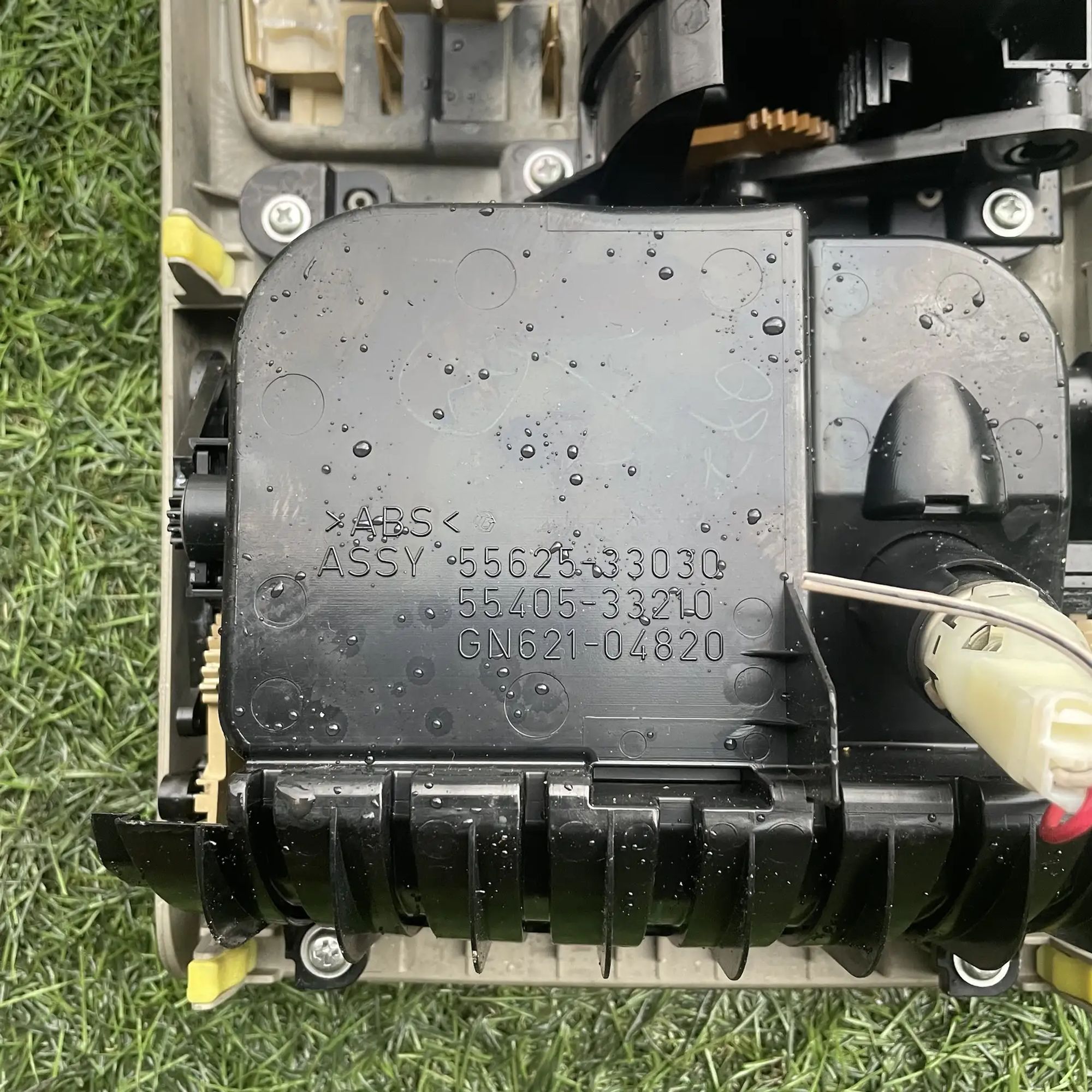 https://ycs.partsauto.market/partsauto-images/thmbs/userImages/772e461030aea93f4dbb6447c0f924d3/part/4e26dee9-a55a-4a96-8235-4a32fc3c2522_1779090124151.jpg