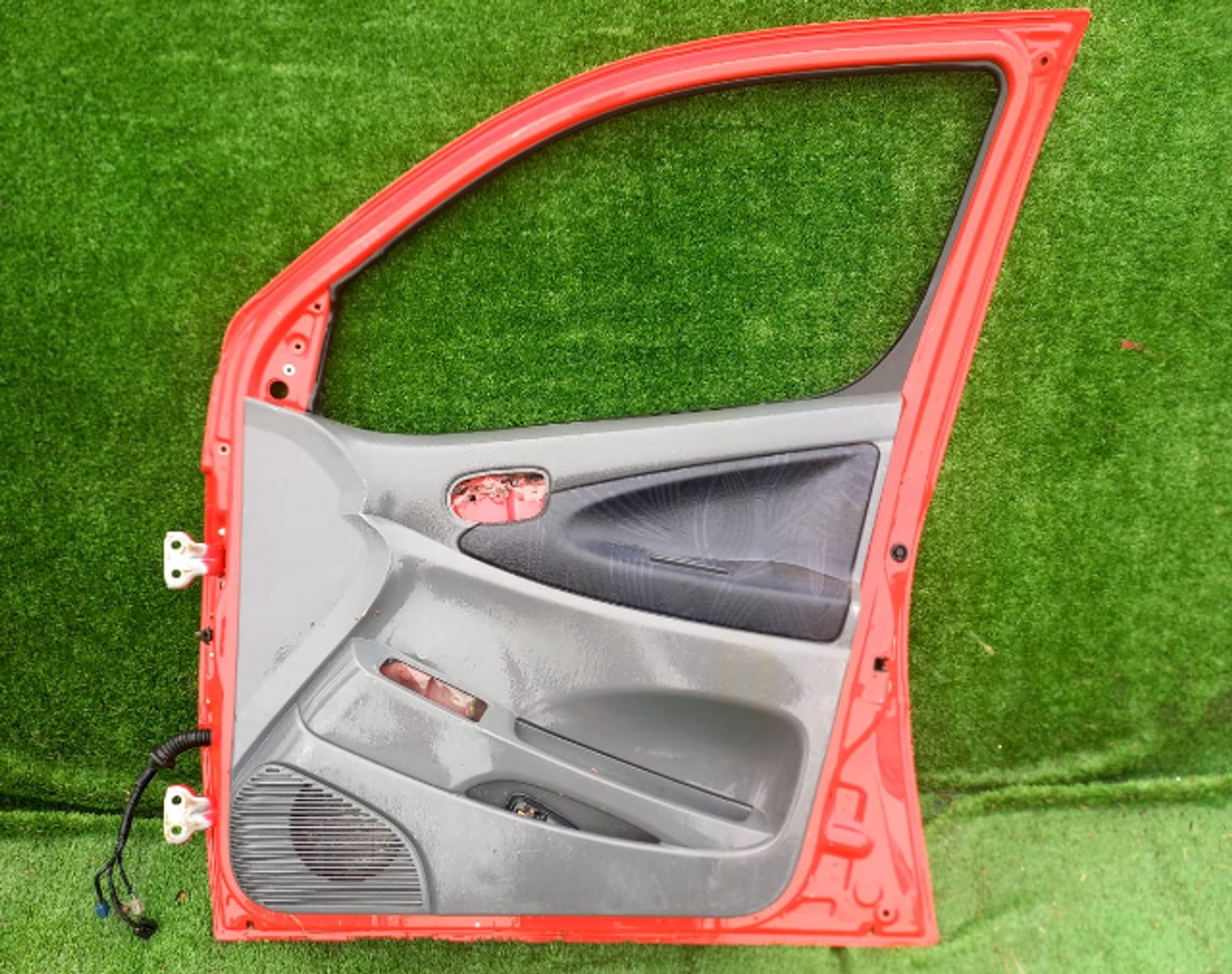 334 дверь на DAIHATSU YRV M201G, 7000 рублей, Невинномысск