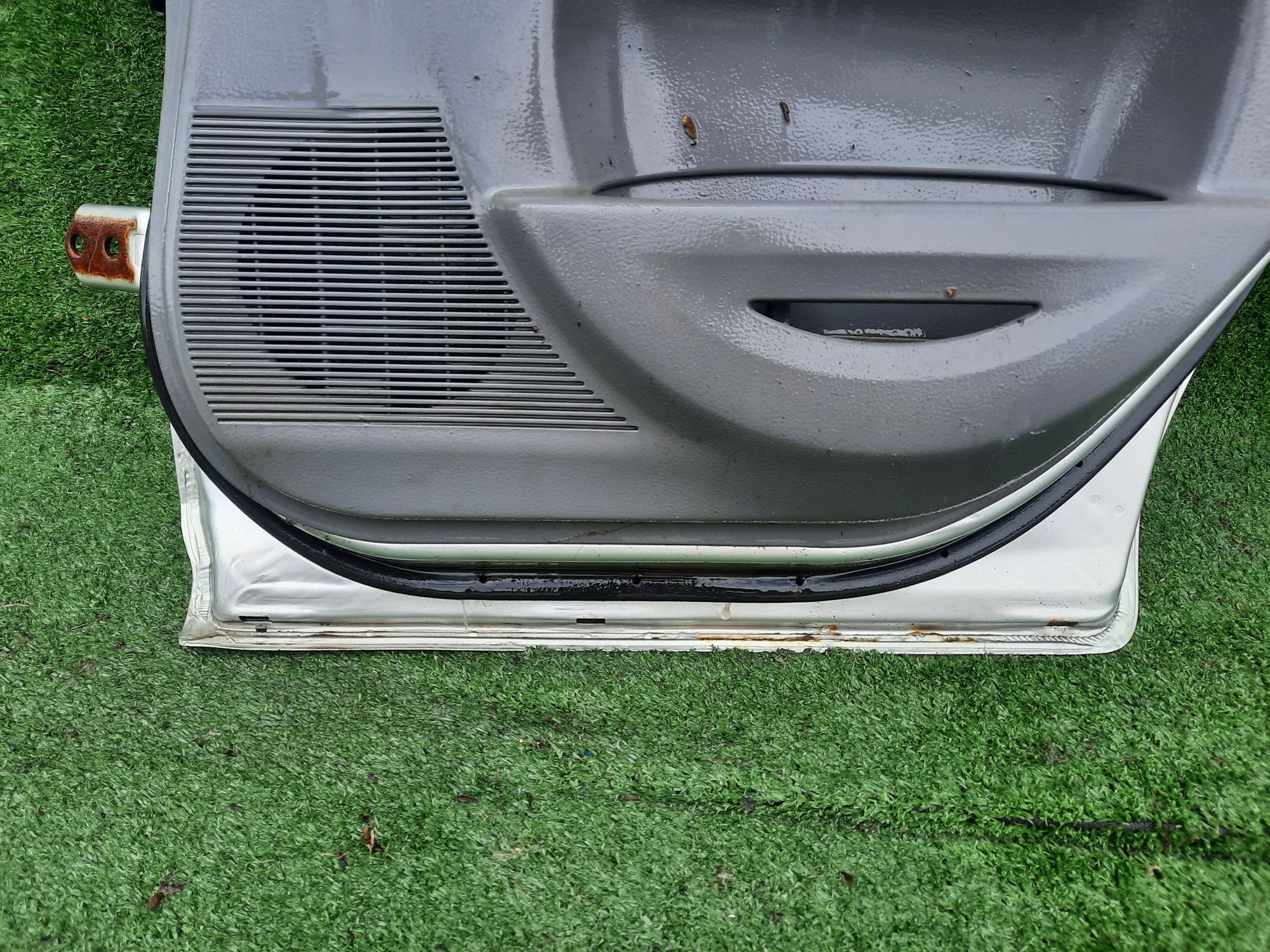 1612 дверь на MAZDA DEMIO DY3W, 9500 рублей, Невинномысск