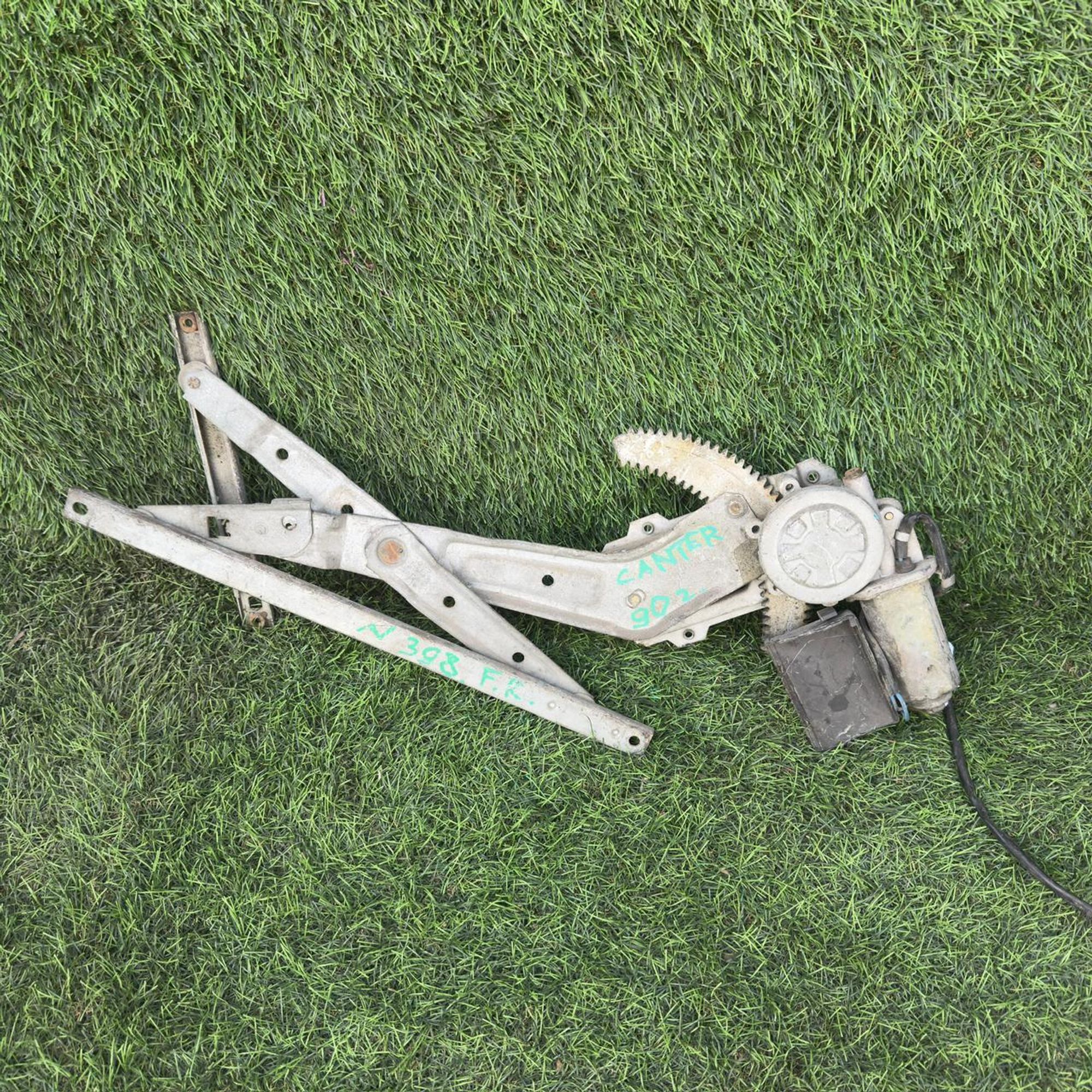 398 Стеклоподъемник передней правой двери  MITSUBISHI CANTER FE315BN 4D32, 6000 рублей, Невинномысск