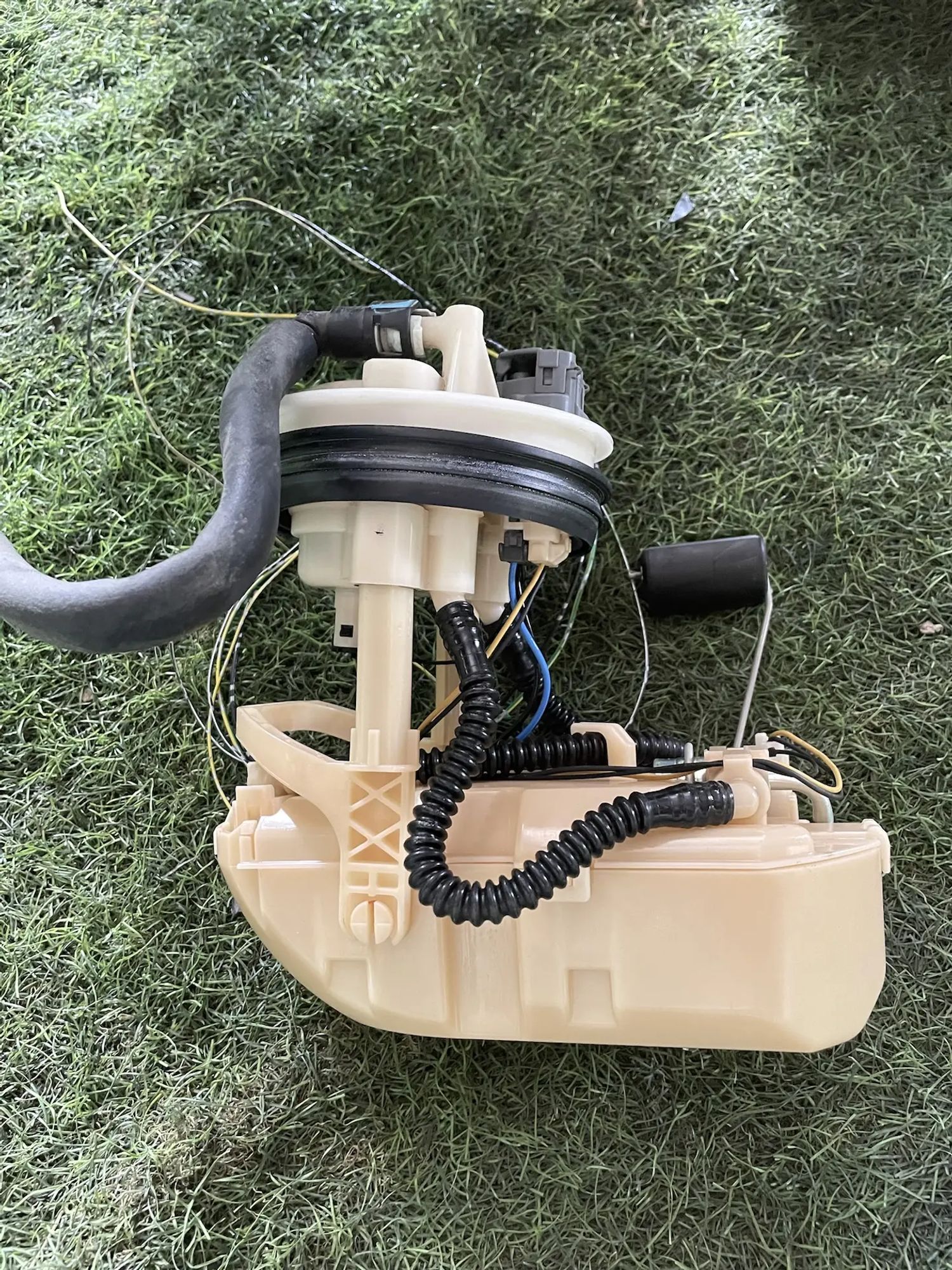 https://ycs.partsauto.market/partsauto-images/thmbs/userImages/772e461030aea93f4dbb6447c0f924d3/part/4f71ca87-6f92-4834-9e64-6c0bd963b12e_1778667682831.jpg