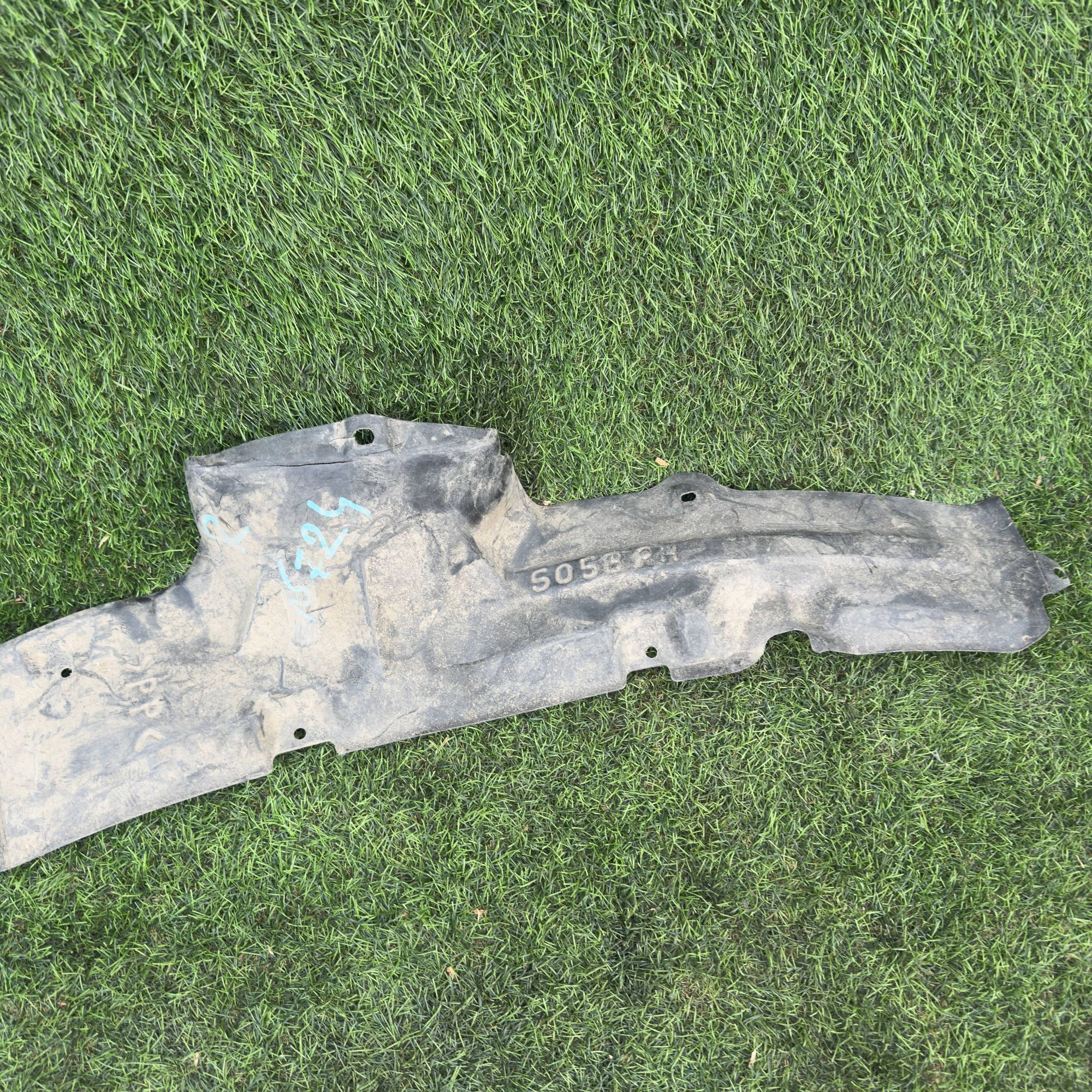 724 Подкрылок передний правый MAZDA SGLA, 2000 рублей, Невинномысск