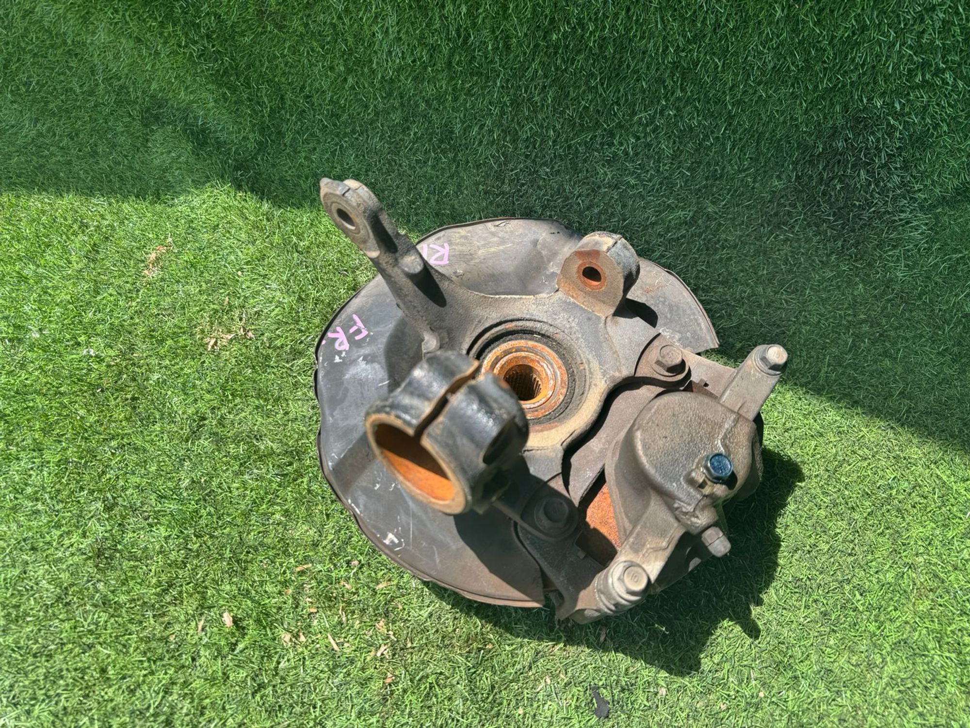 1046 Цапфа передняя правая Honda Stepwgn RF1, 6500 рублей, Невинномысск