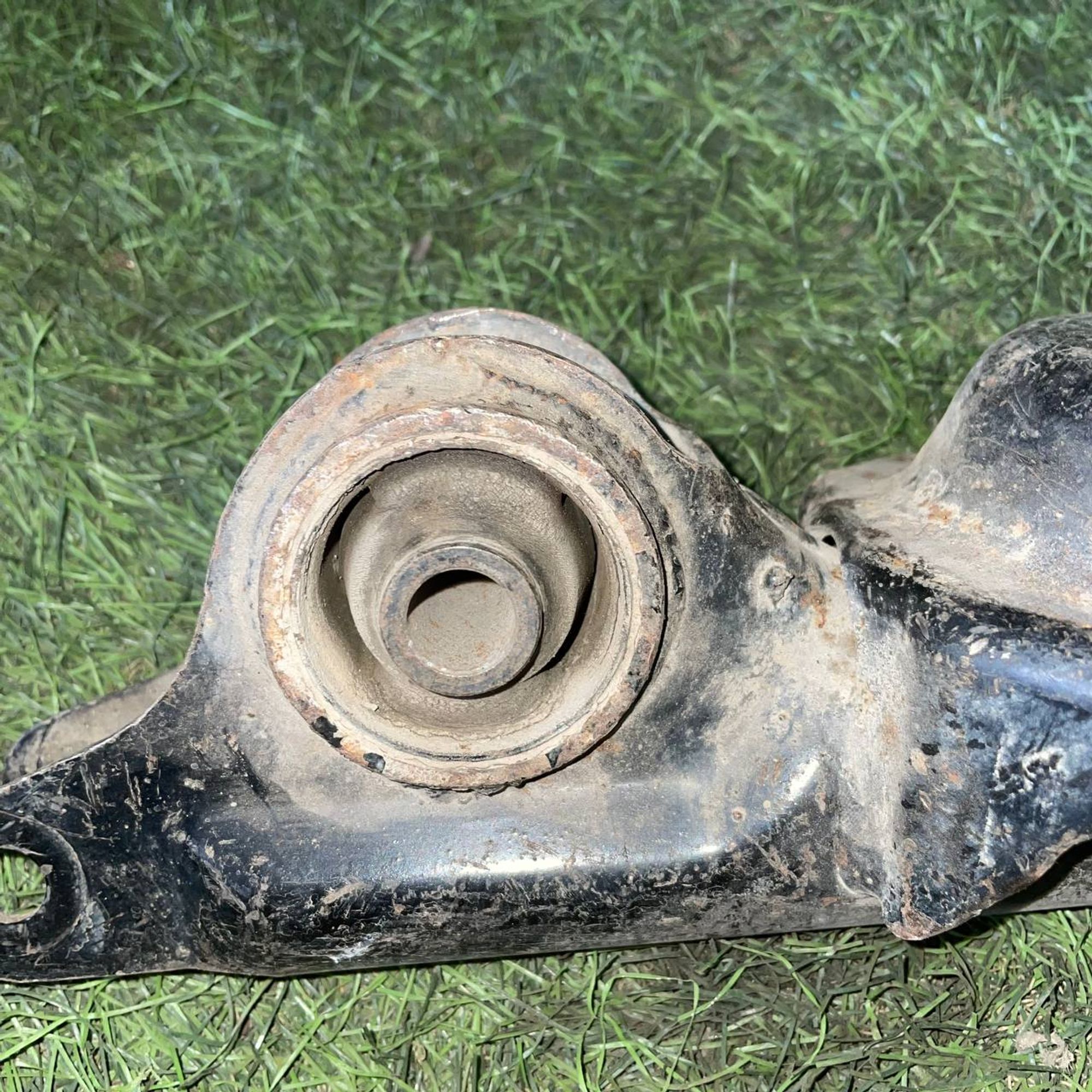 114 Рычаг задний правый нижний Toyota SR40, 3000 рублей, Невинномысск