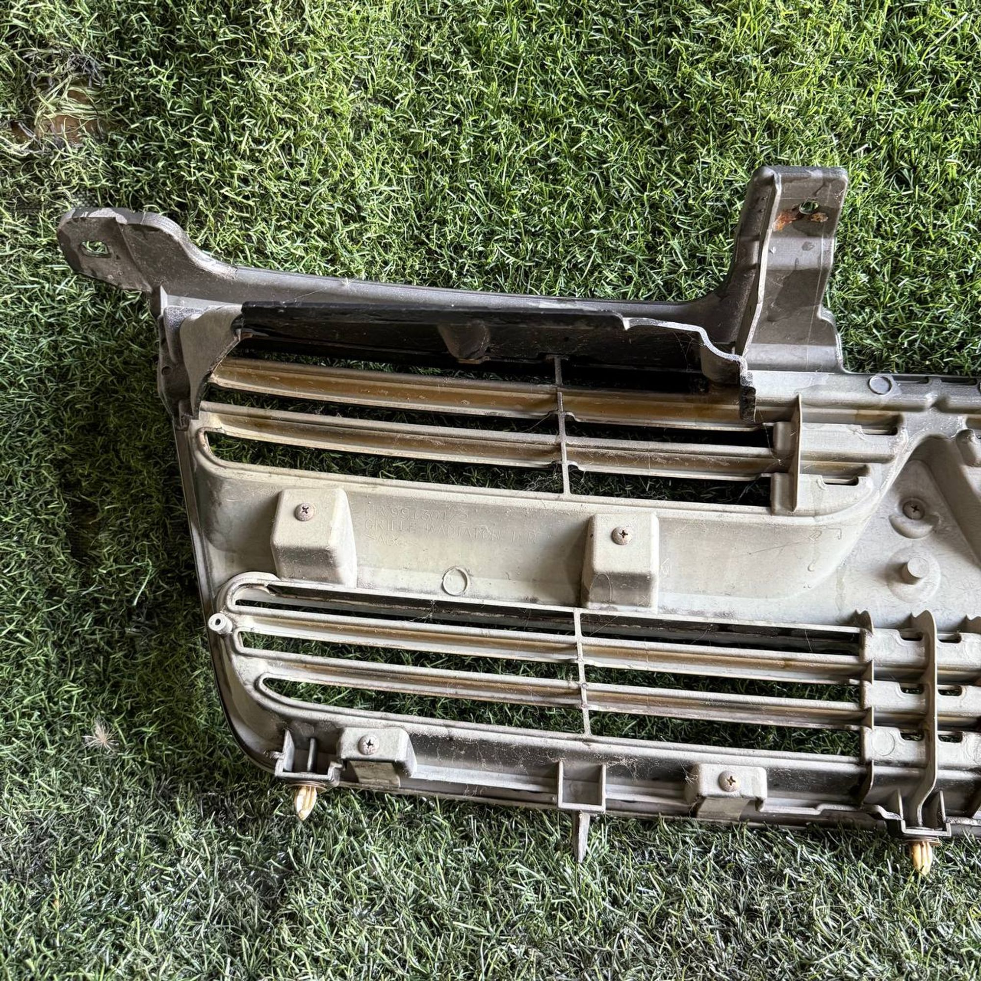 177 Решетка радиатора MITSUBISHI DION CR6W, 2500 рублей, Невинномысск