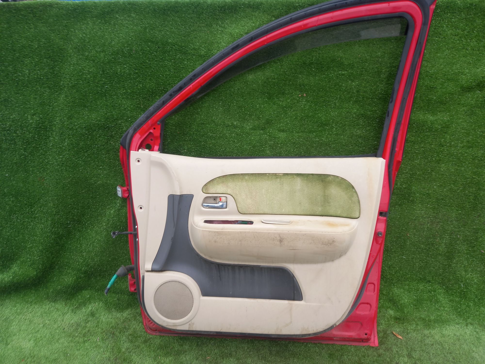 1129 дверь на TOYOTA SIENTA NCP81, 7000 рублей, Невинномысск