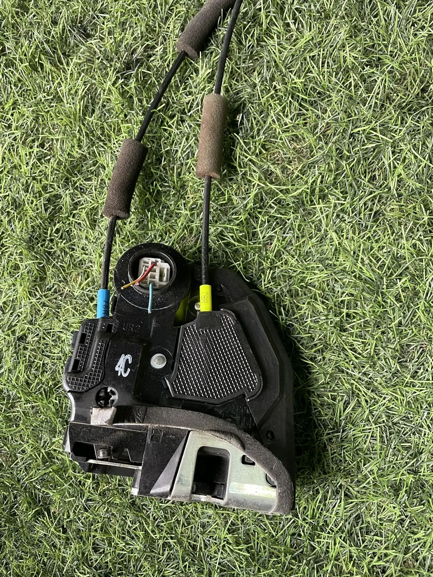 https://ycs.partsauto.market/partsauto-images/thmbs/userImages/772e461030aea93f4dbb6447c0f924d3/part/512ee3d8-10cf-4e34-aa24-46289acba29d_1774944486087.jpg